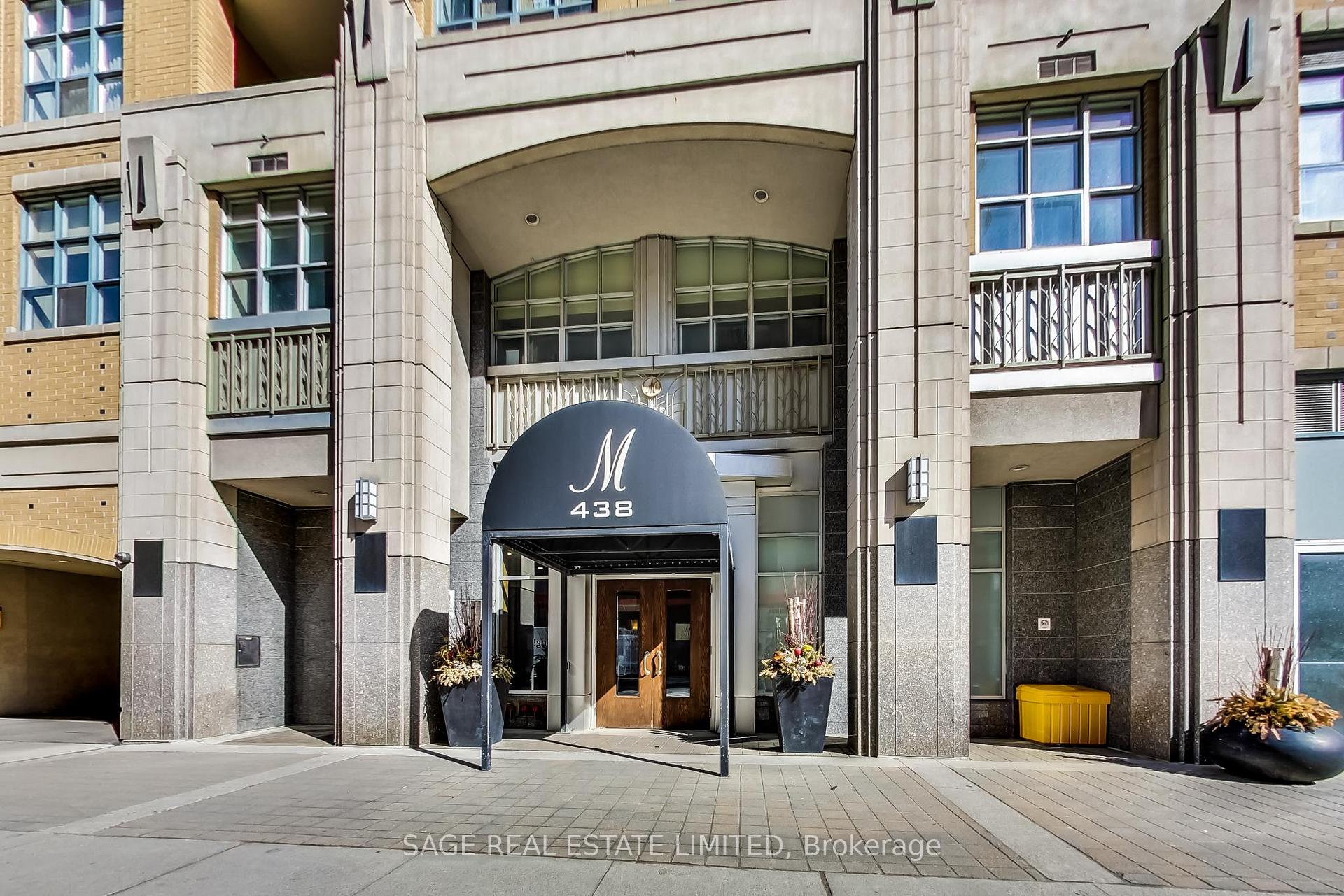 Photo of Unit 620, 438 Richmond Street W