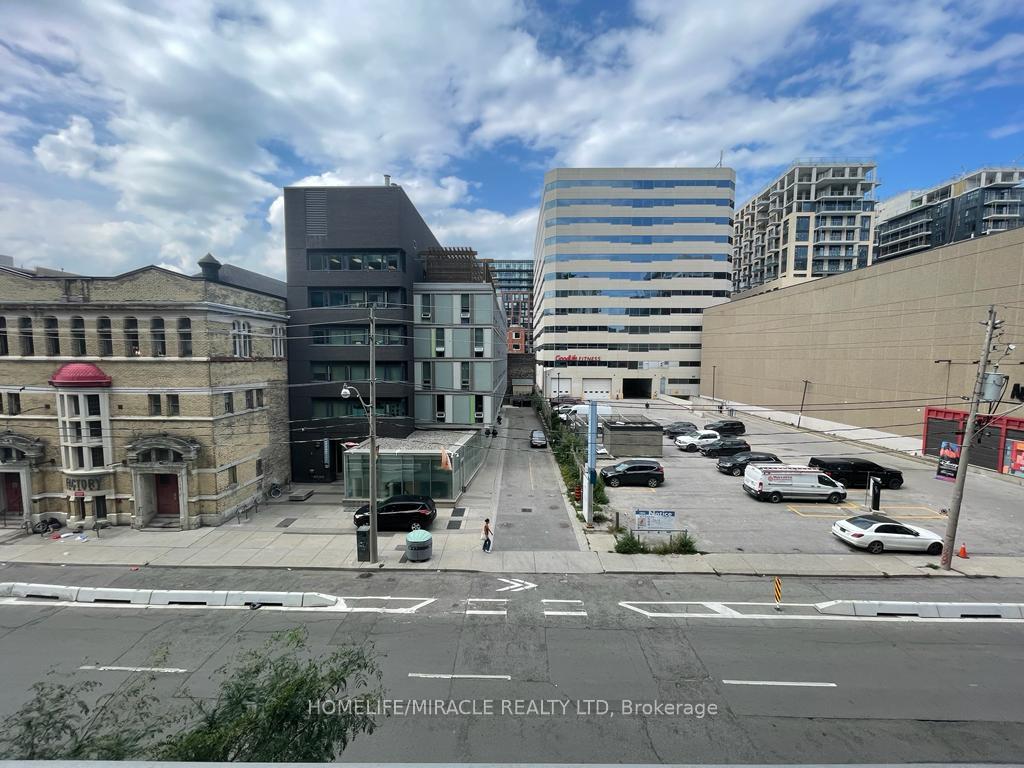 Photo of Unit 310, 525 Adelaide Street W
