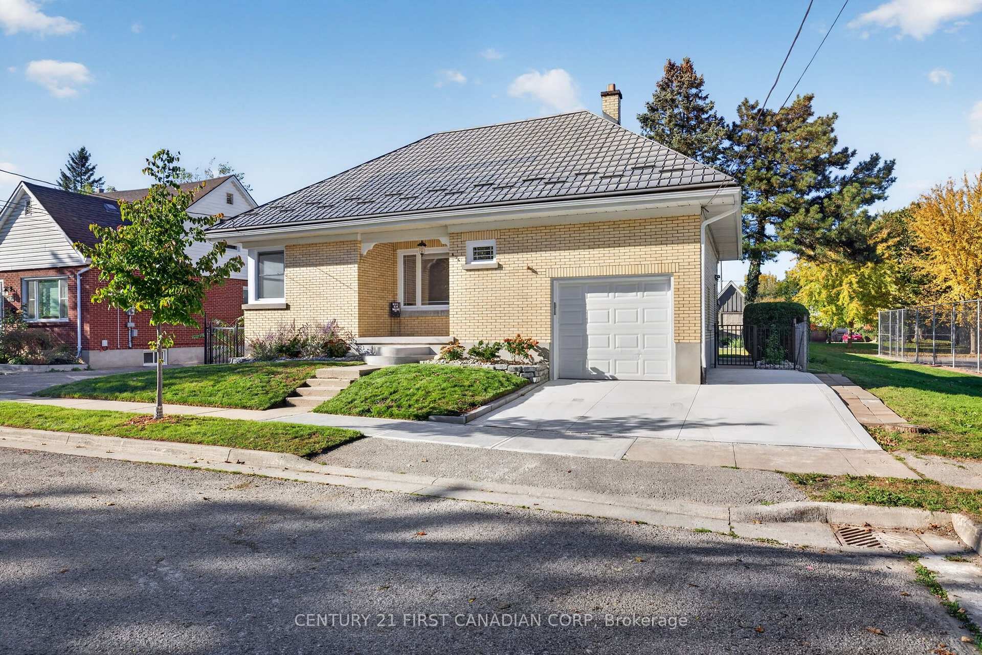 Photo of 636 Wallace Street