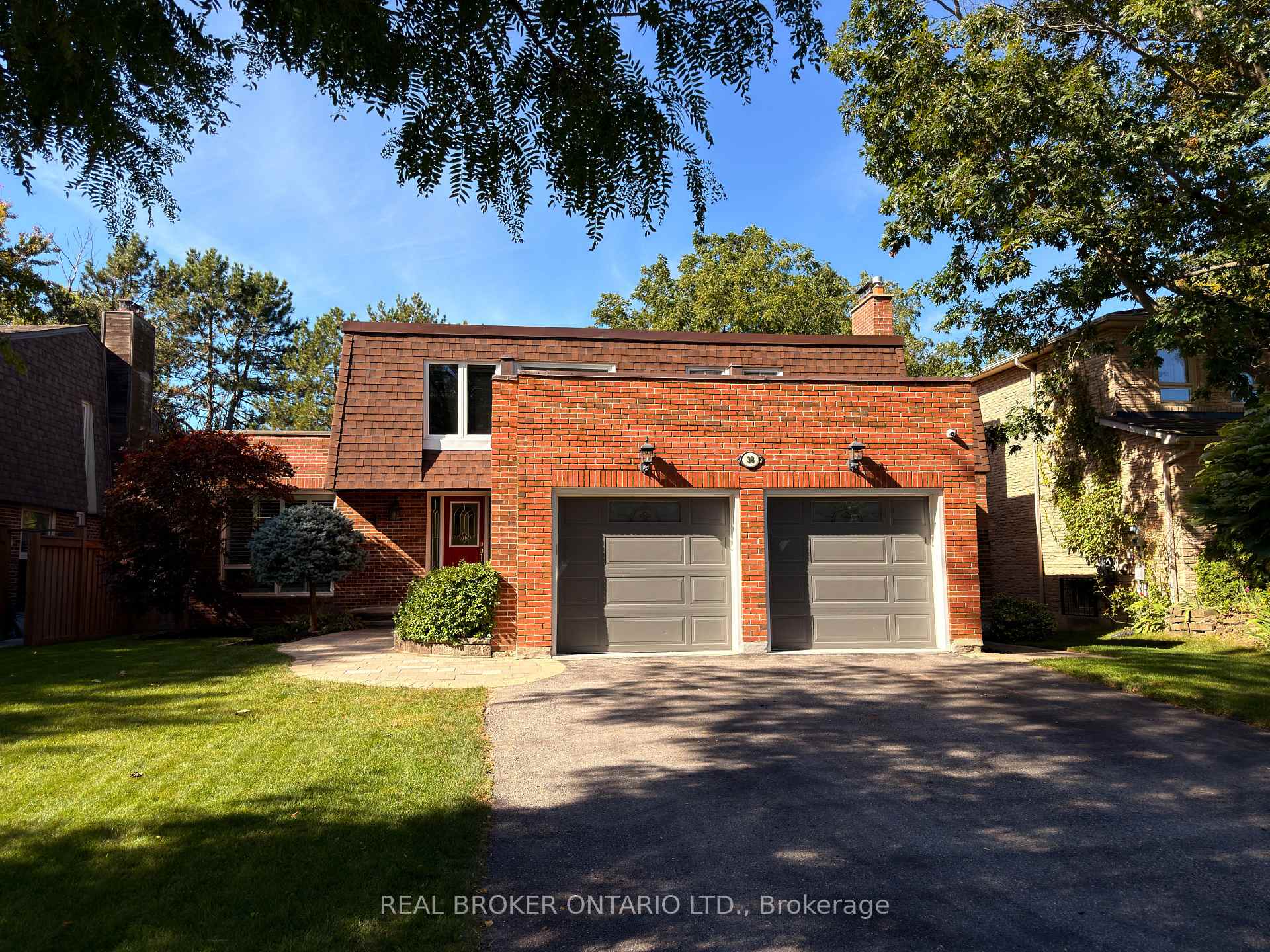 Photo of 38 Wootten Way N