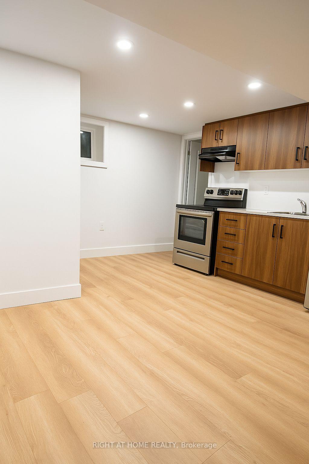 Photo of Unit Bsmt 1, 24 Sunbay Court