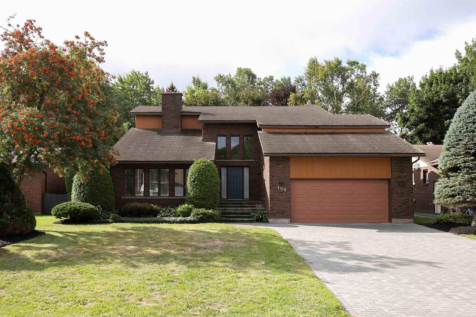 Photo of 109 Greenview Lane