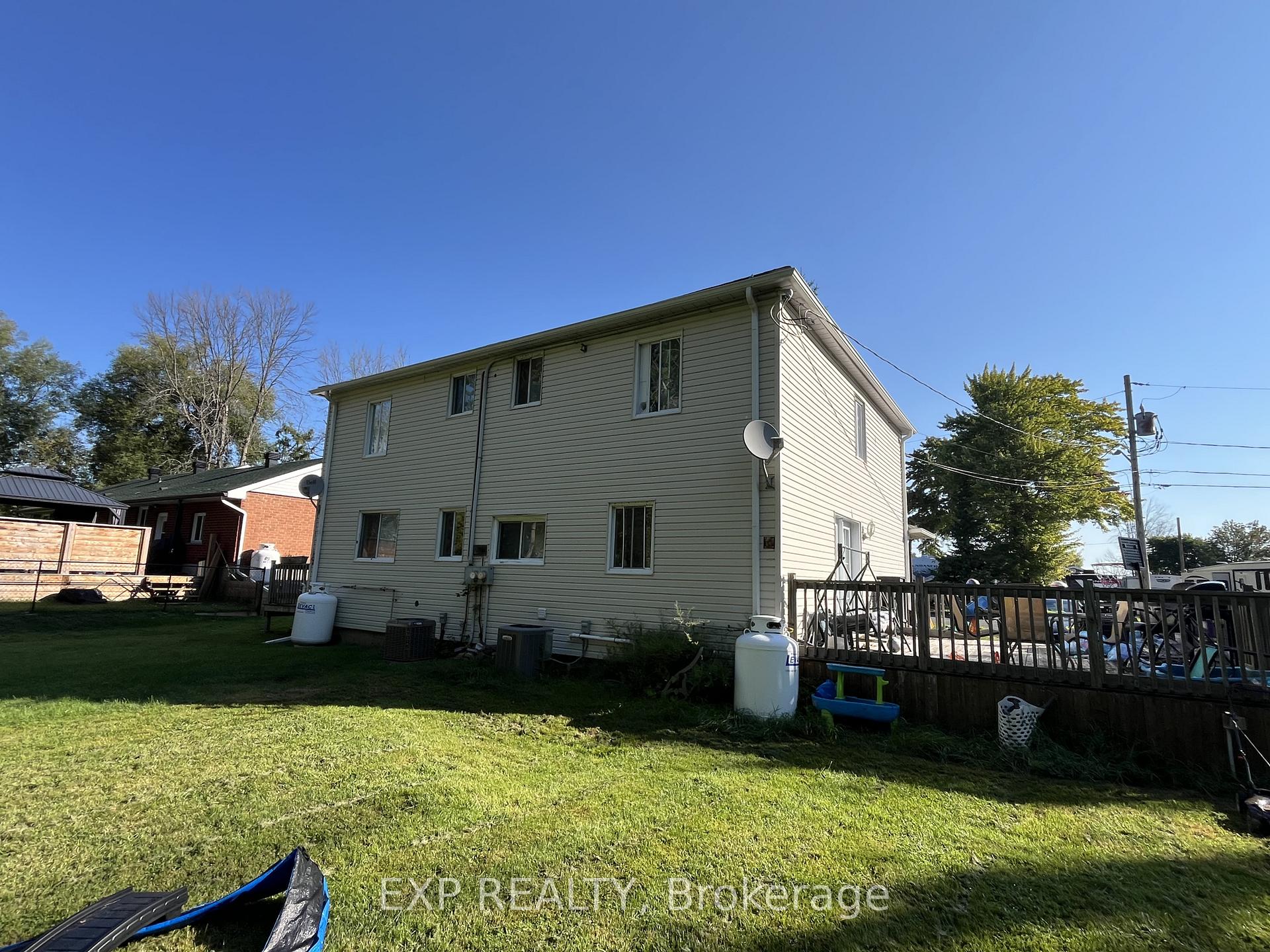 Photo 7 of 2012 Poulin Avenue, Cornwall — HOMEH