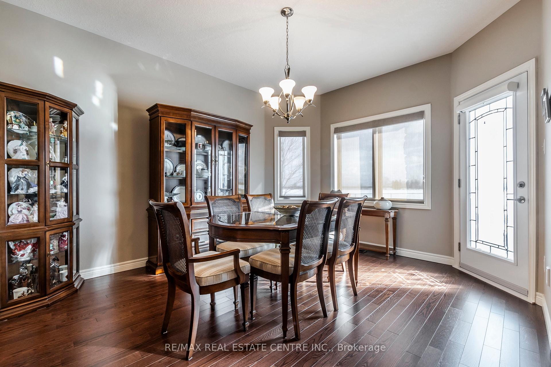 Photo 8 of 86 Willits Crescent, Brant, Brantford Twp — HOMEH