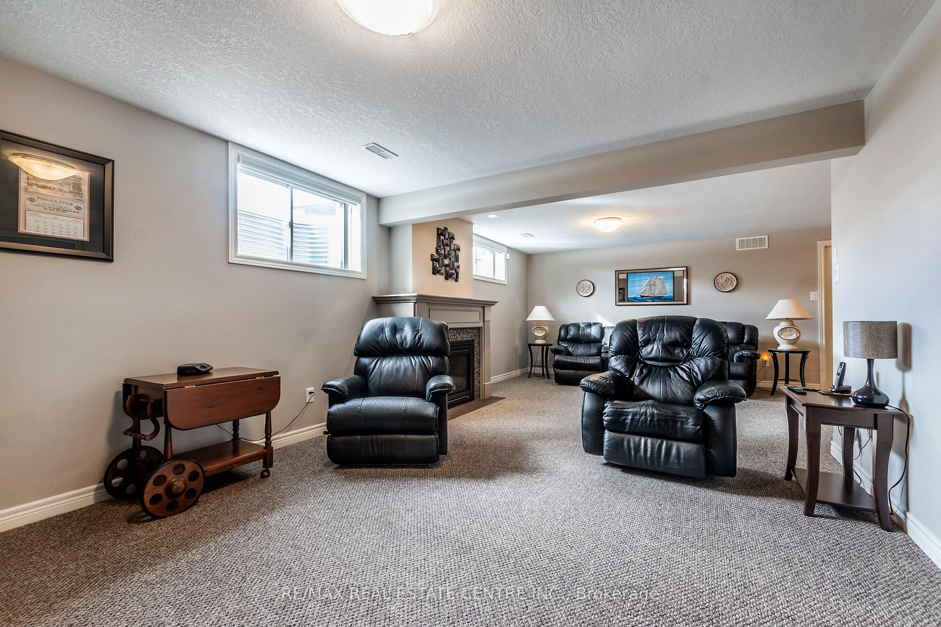 Photo 20 of 86 Willits Crescent, Brant, Brantford Twp — HOMEH