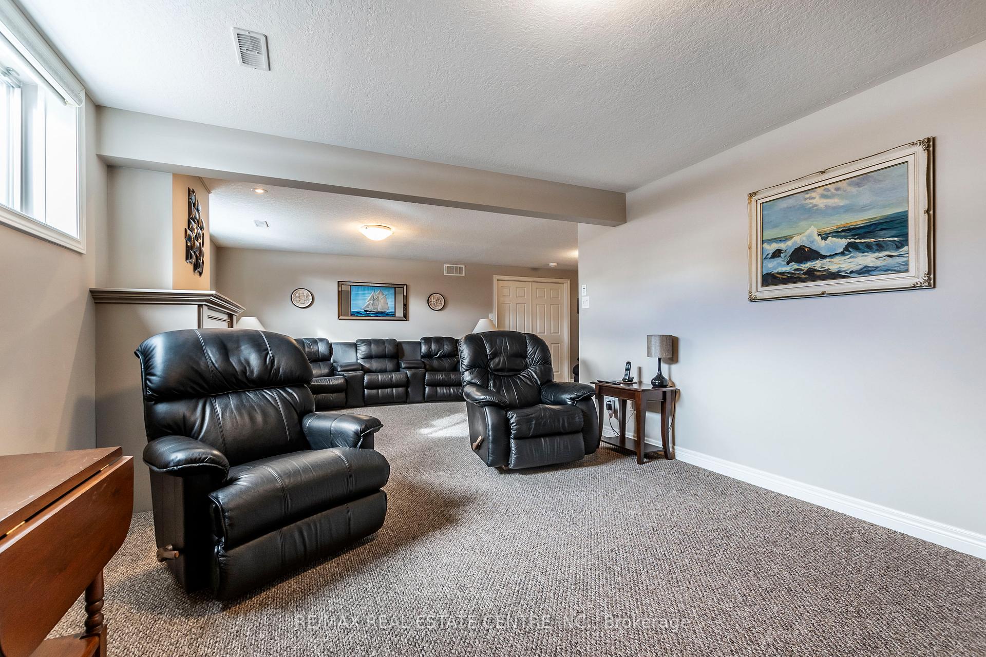Photo 21 of 86 Willits Crescent, Brant, Brantford Twp — HOMEH