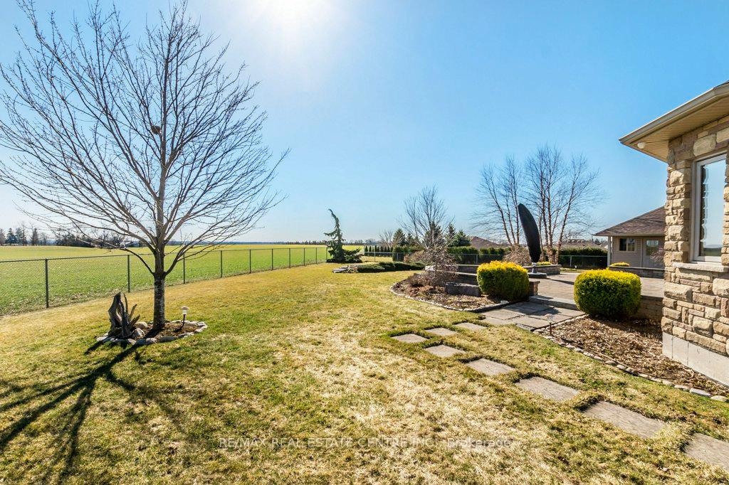 Photo 25 of 86 Willits Crescent, Brant, Brantford Twp — HOMEH