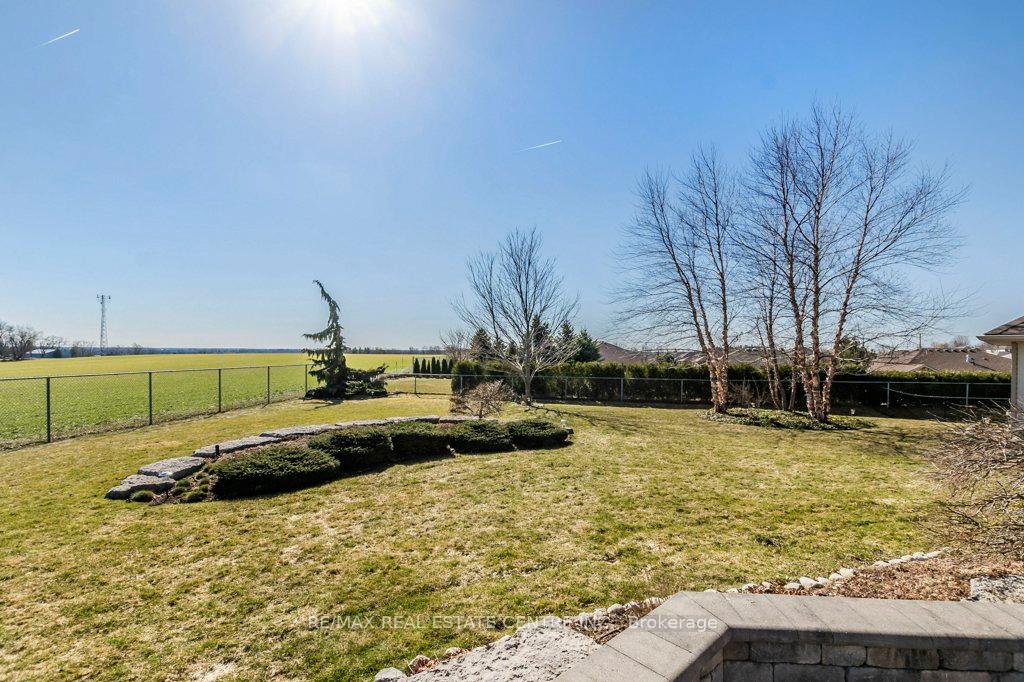 Photo 31 of 86 Willits Crescent, Brant, Brantford Twp — HOMEH