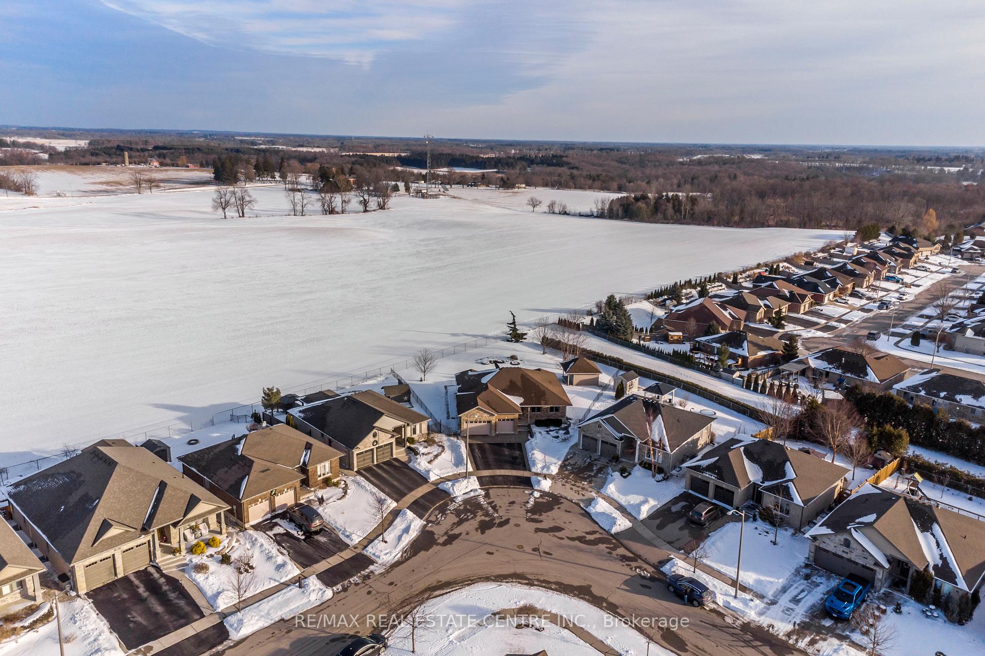 Photo 32 of 86 Willits Crescent, Brant, Brantford Twp — HOMEH
