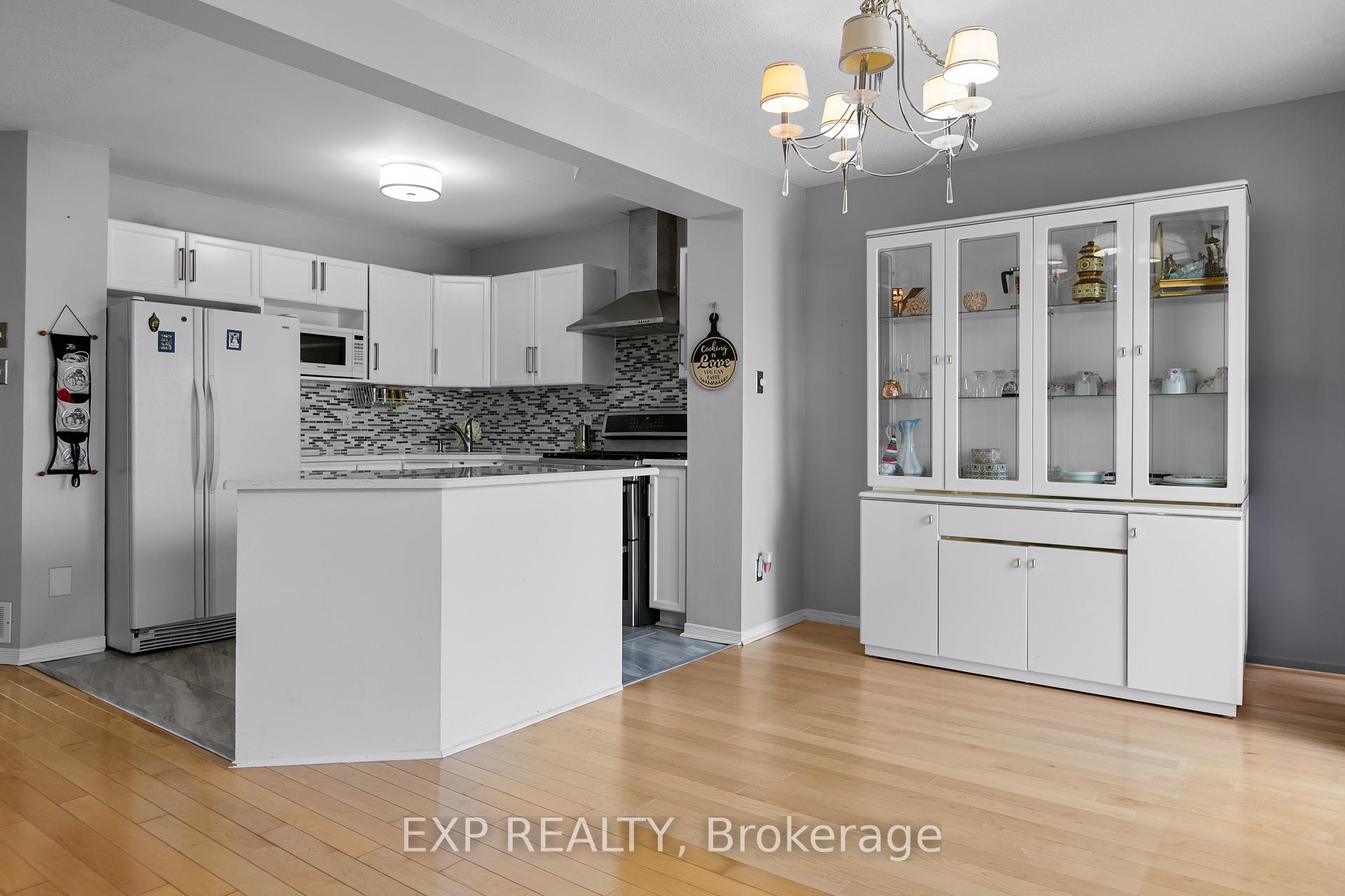Photo 10 of 196 Daventry Crescent, Ottawa, Barrhaven - Longfields — HOMEH
