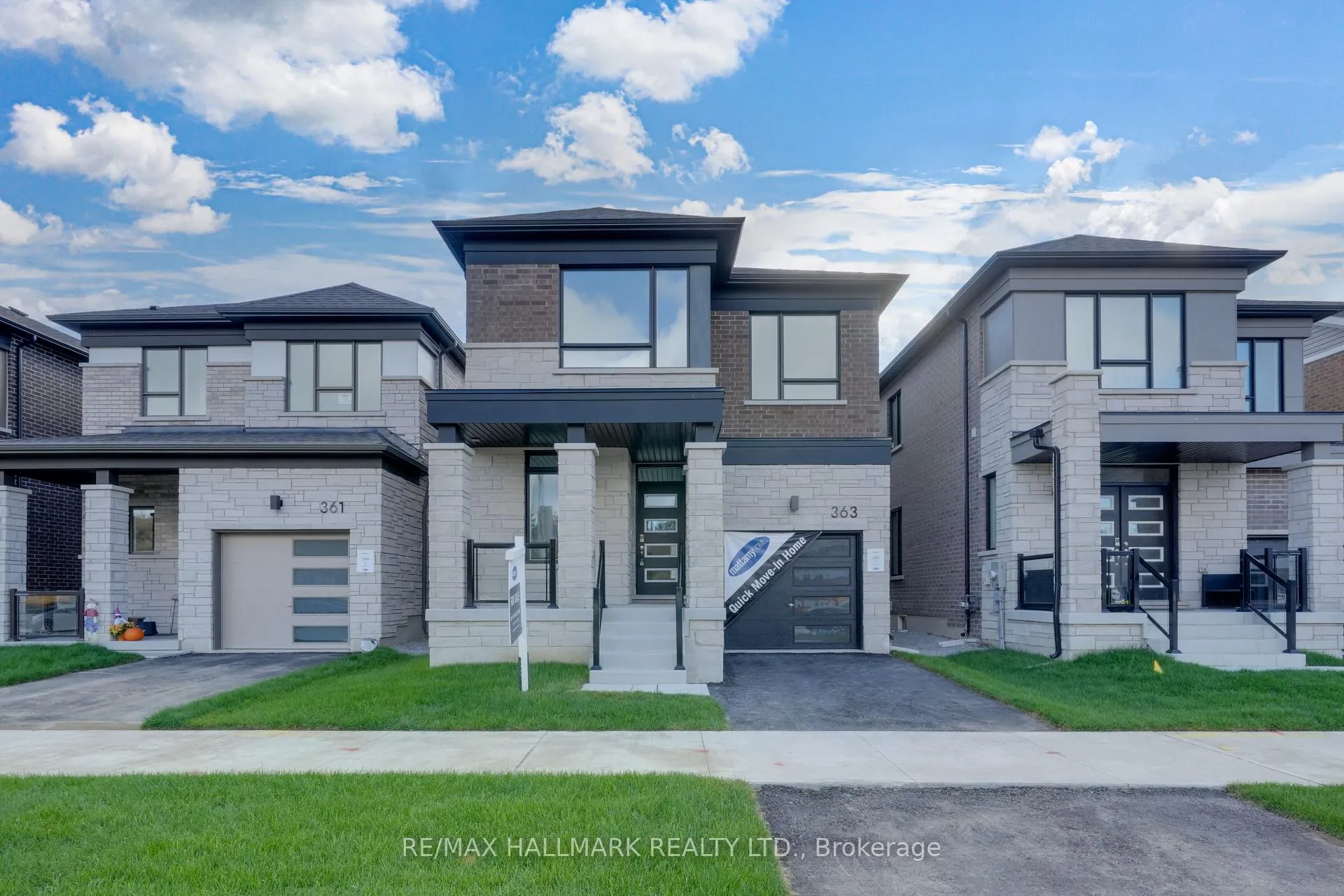 Front of 363 Reid Drive W