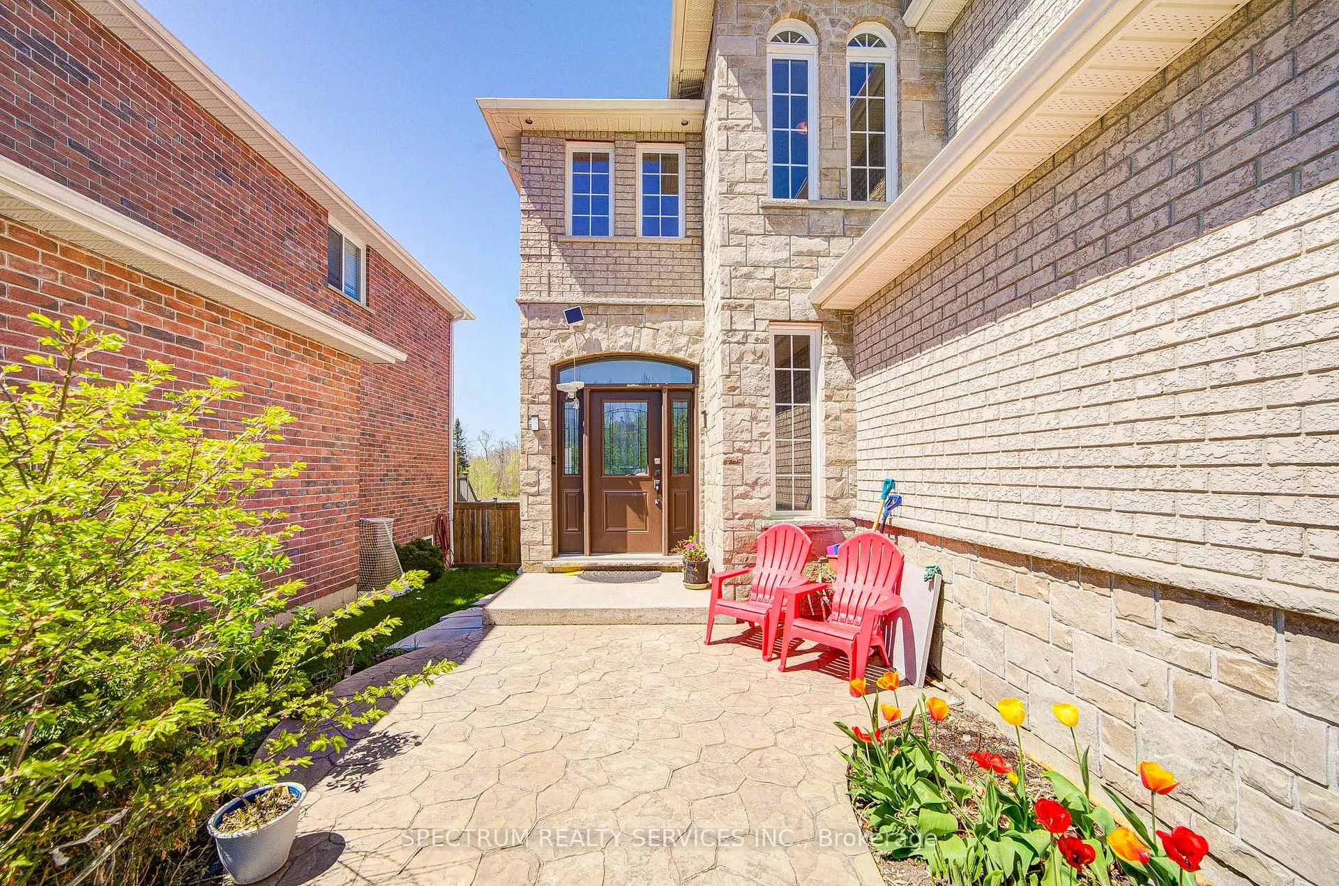 Photo 2 of 72 Graihawk Drive, Barrie, Ardagh — HOMEH