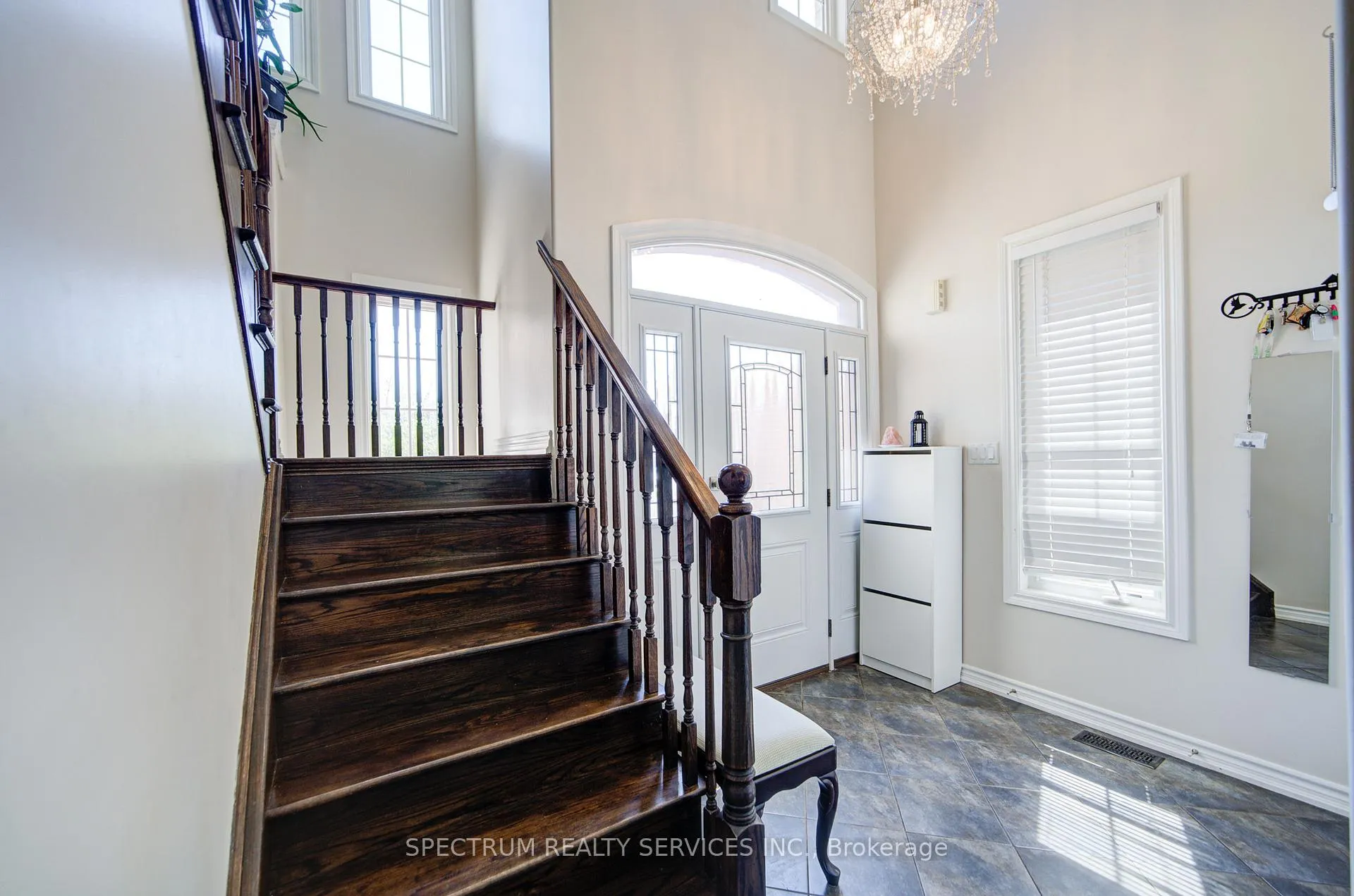 Photo 3 of 72 Graihawk Drive, Barrie, Ardagh — HOMEH
