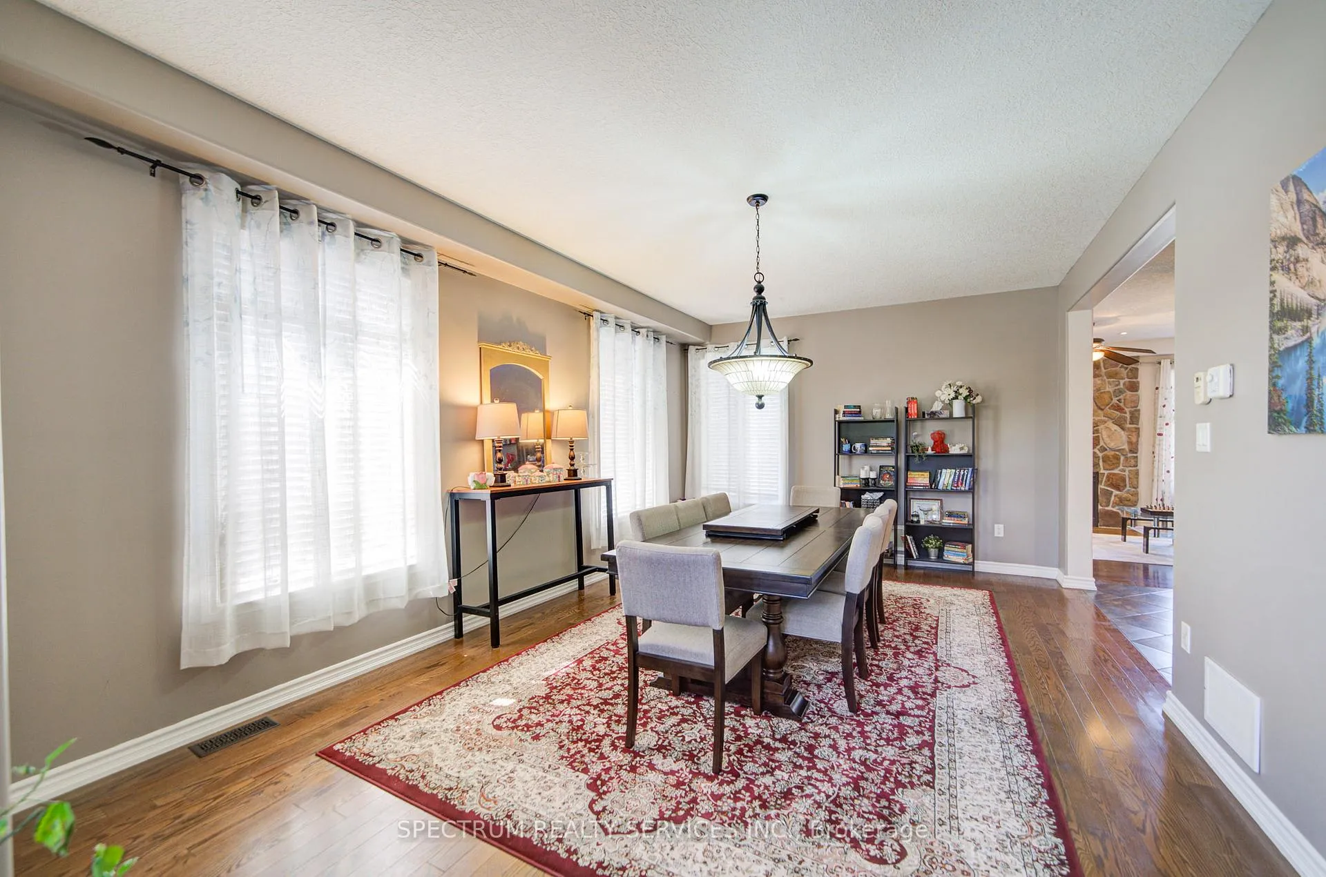 Photo 5 of 72 Graihawk Drive, Barrie, Ardagh — HOMEH