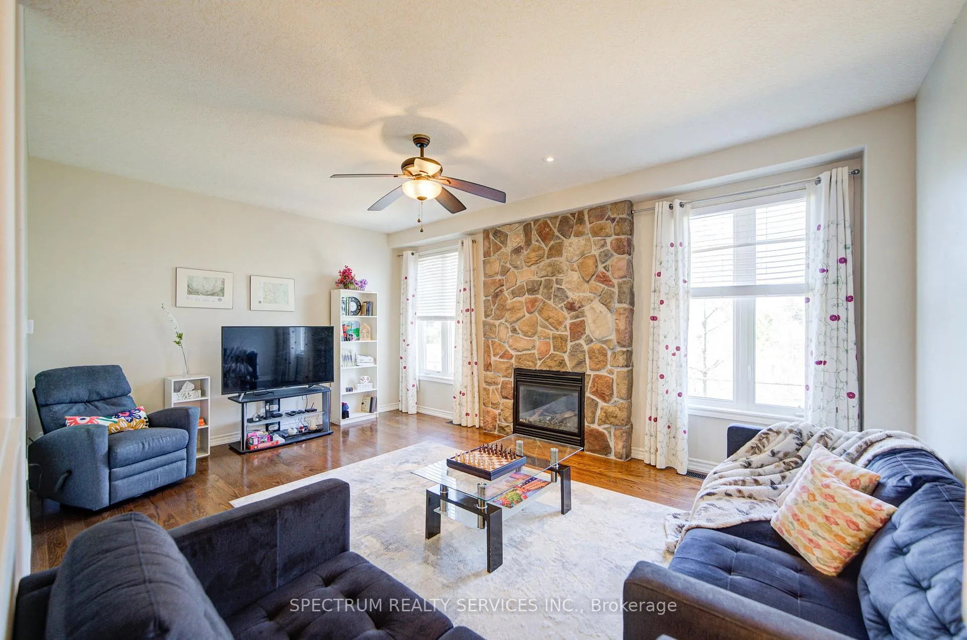 Photo 15 of 72 Graihawk Drive, Barrie, Ardagh — HOMEH