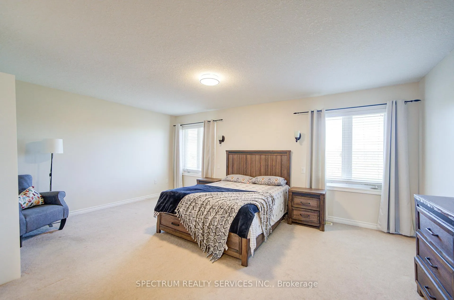 Photo 22 of 72 Graihawk Drive, Barrie, Ardagh — HOMEH