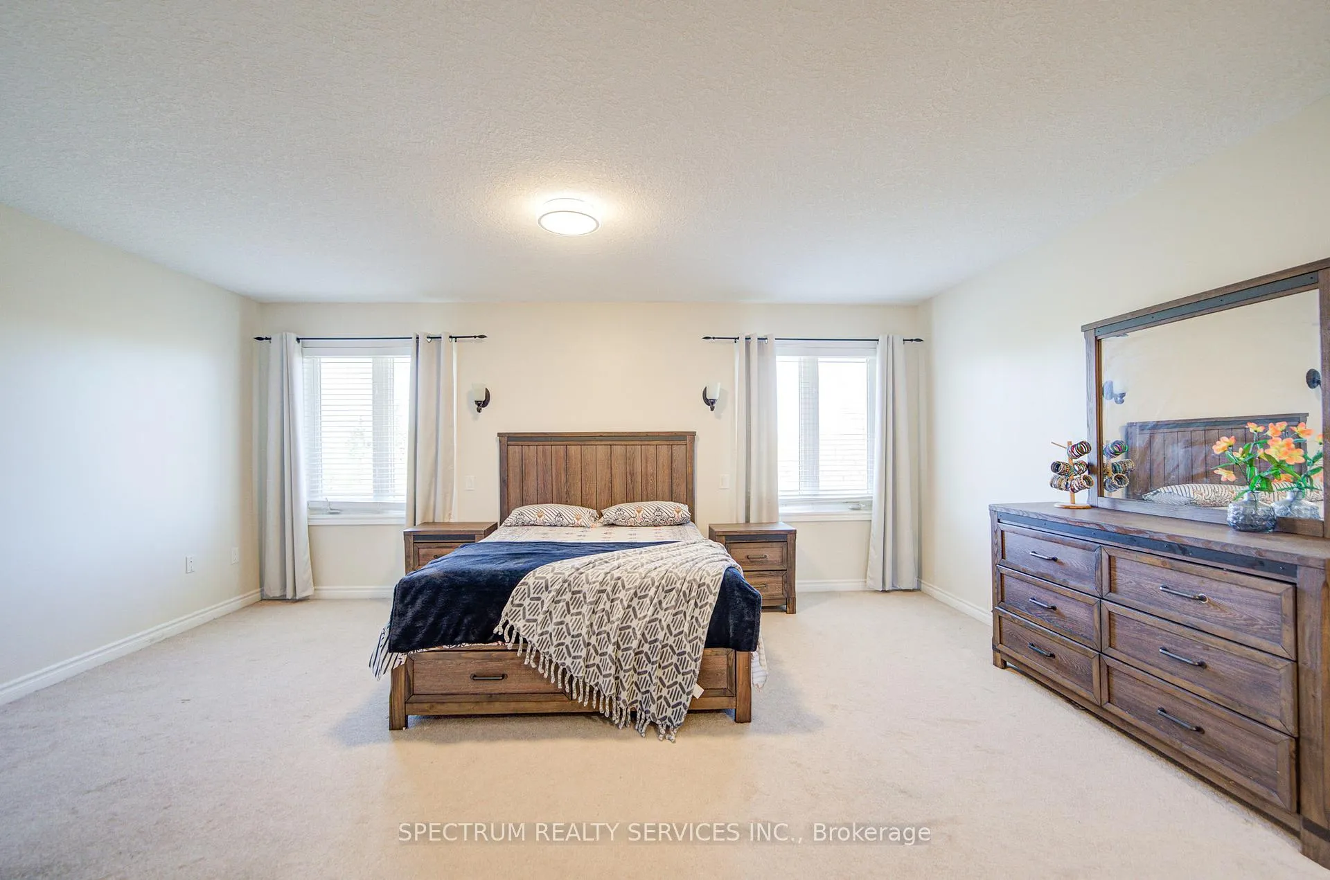 Photo 23 of 72 Graihawk Drive, Barrie, Ardagh — HOMEH