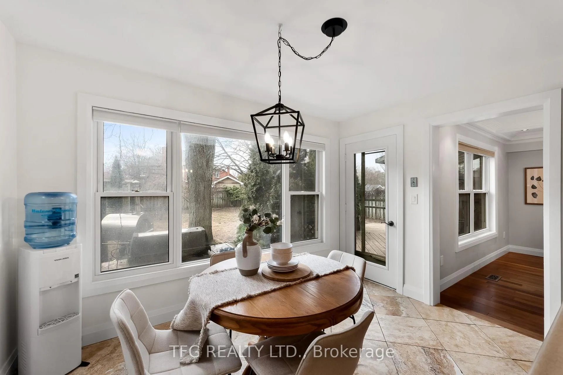 Photo 17 of 4 Carriage Lane, Clarington, Courtice — HOMEH