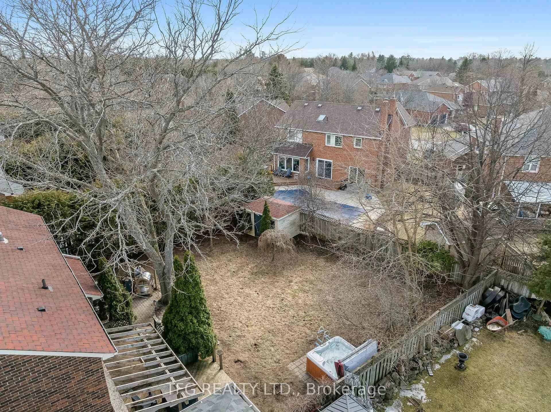 Photo 34 of 4 Carriage Lane, Clarington, Courtice — HOMEH