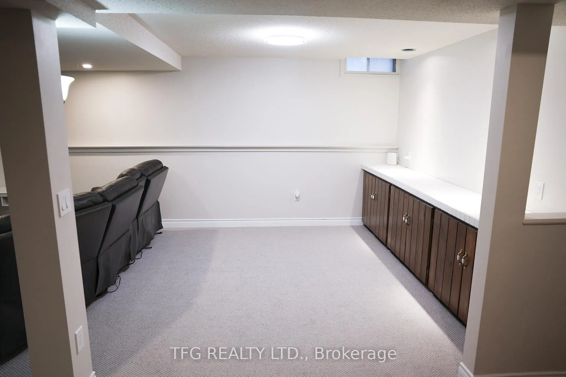 Photo 39 of 4 Carriage Lane, Clarington, Courtice — HOMEH
