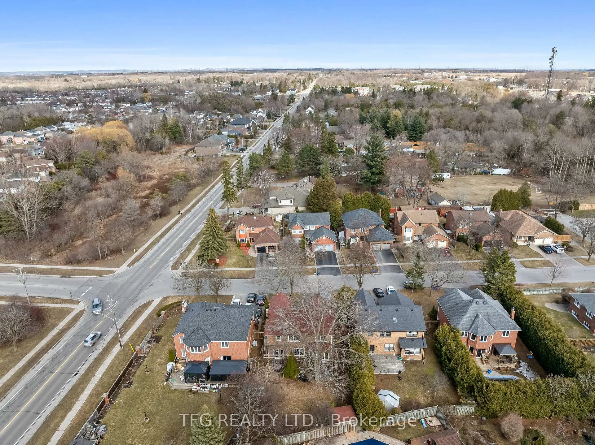Photo 40 of 4 Carriage Lane, Clarington, Courtice — HOMEH