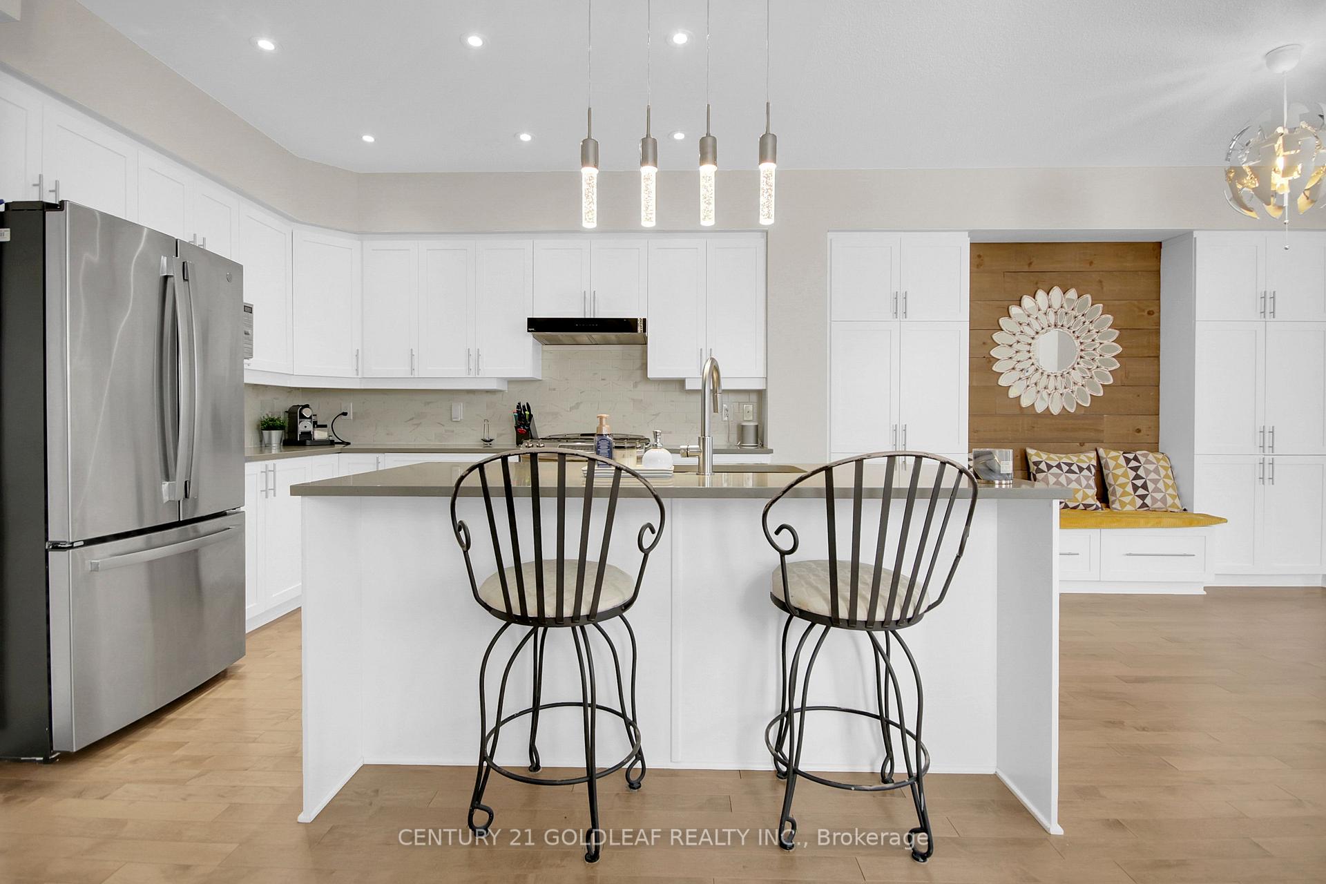 Photo 8 of 524 Earnscliffe Grove, Ottawa, Riverside South/Gloucester Glen — HOMEH
