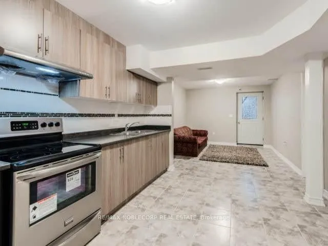 Photo 2 of Unit Lower, 42 Valleyridge Crescent, Brampton, Bram East — HOMEH