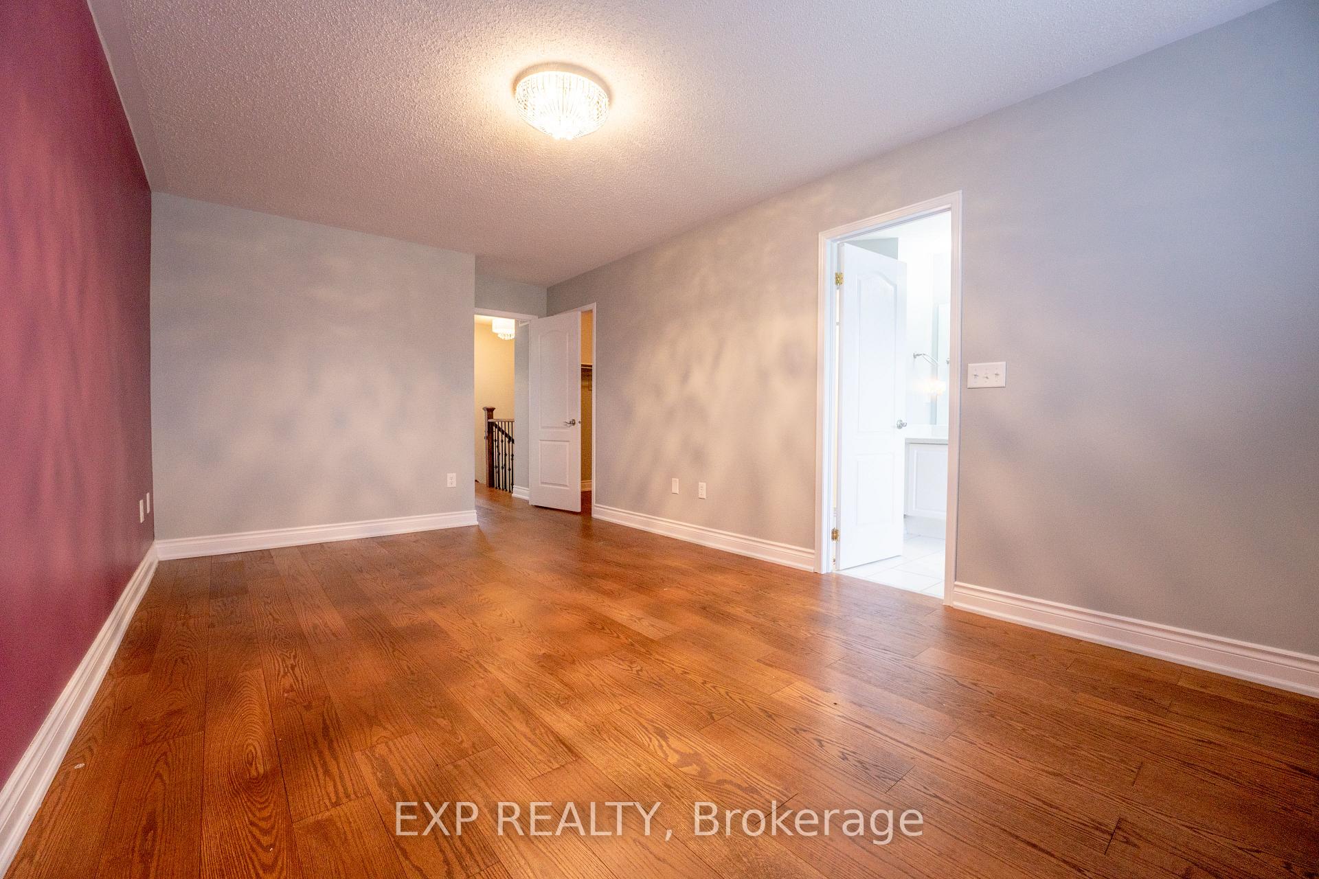 Photo 11 of 4800 Capri Crescent, Burlington, Alton — HOMEH