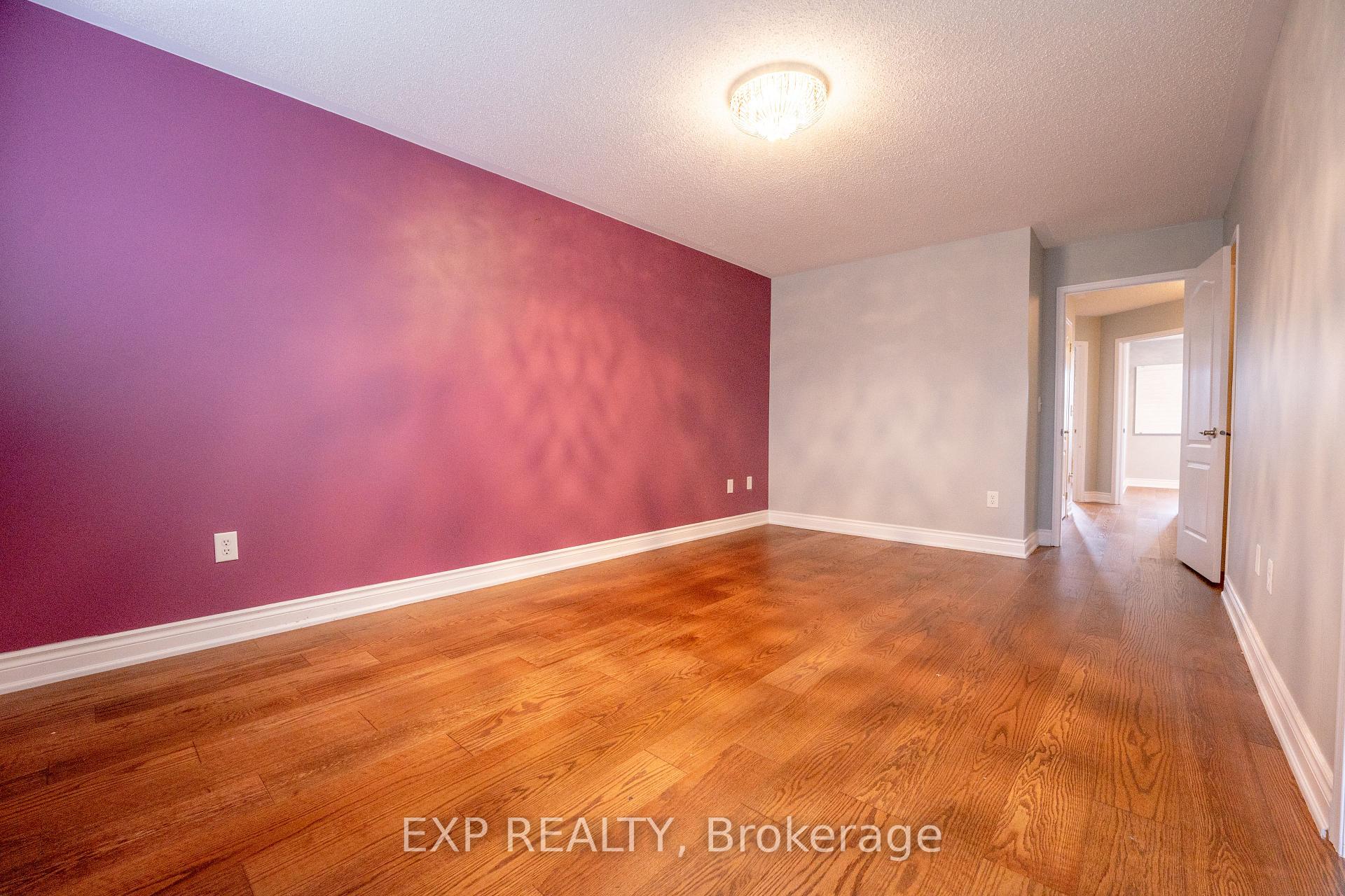 Photo 13 of 4800 Capri Crescent, Burlington, Alton — HOMEH