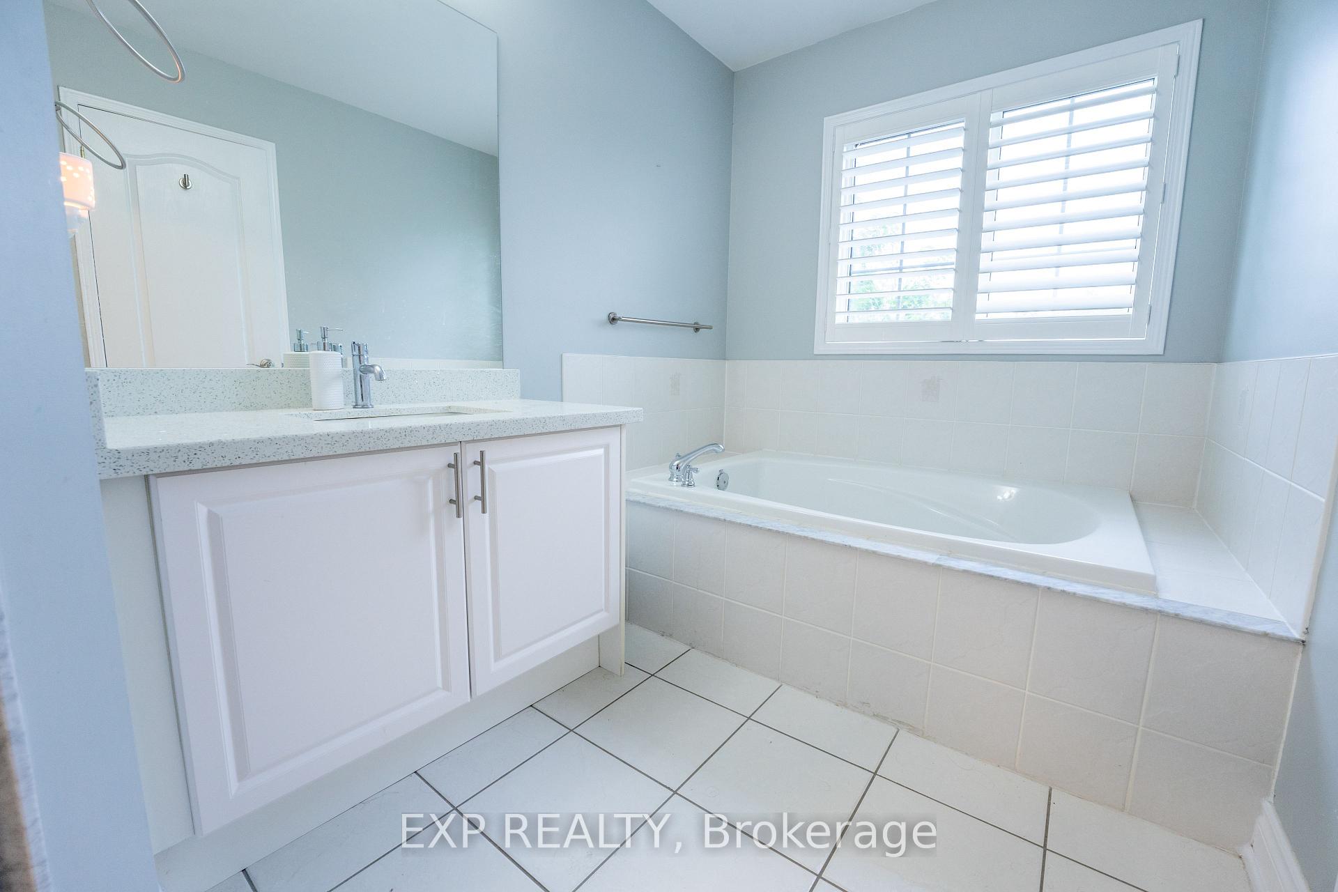 Photo 15 of 4800 Capri Crescent, Burlington, Alton — HOMEH