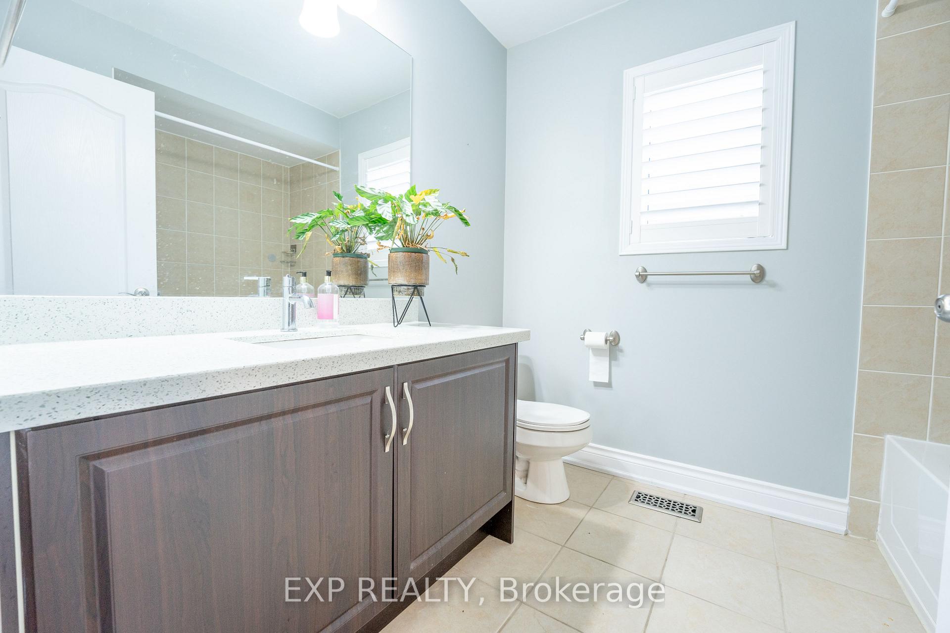 Photo 16 of 4800 Capri Crescent, Burlington, Alton — HOMEH