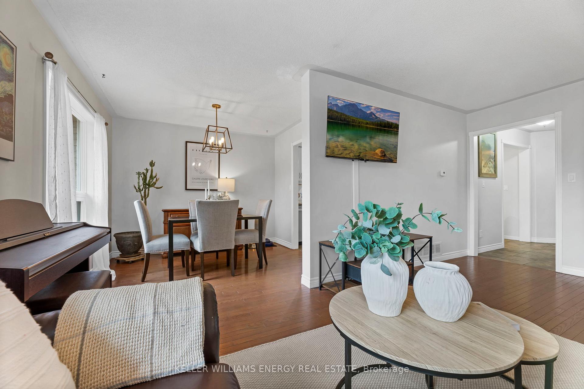Photo 6 of 50 Kershaw Street, Clarington, Bowmanville — HOMEH