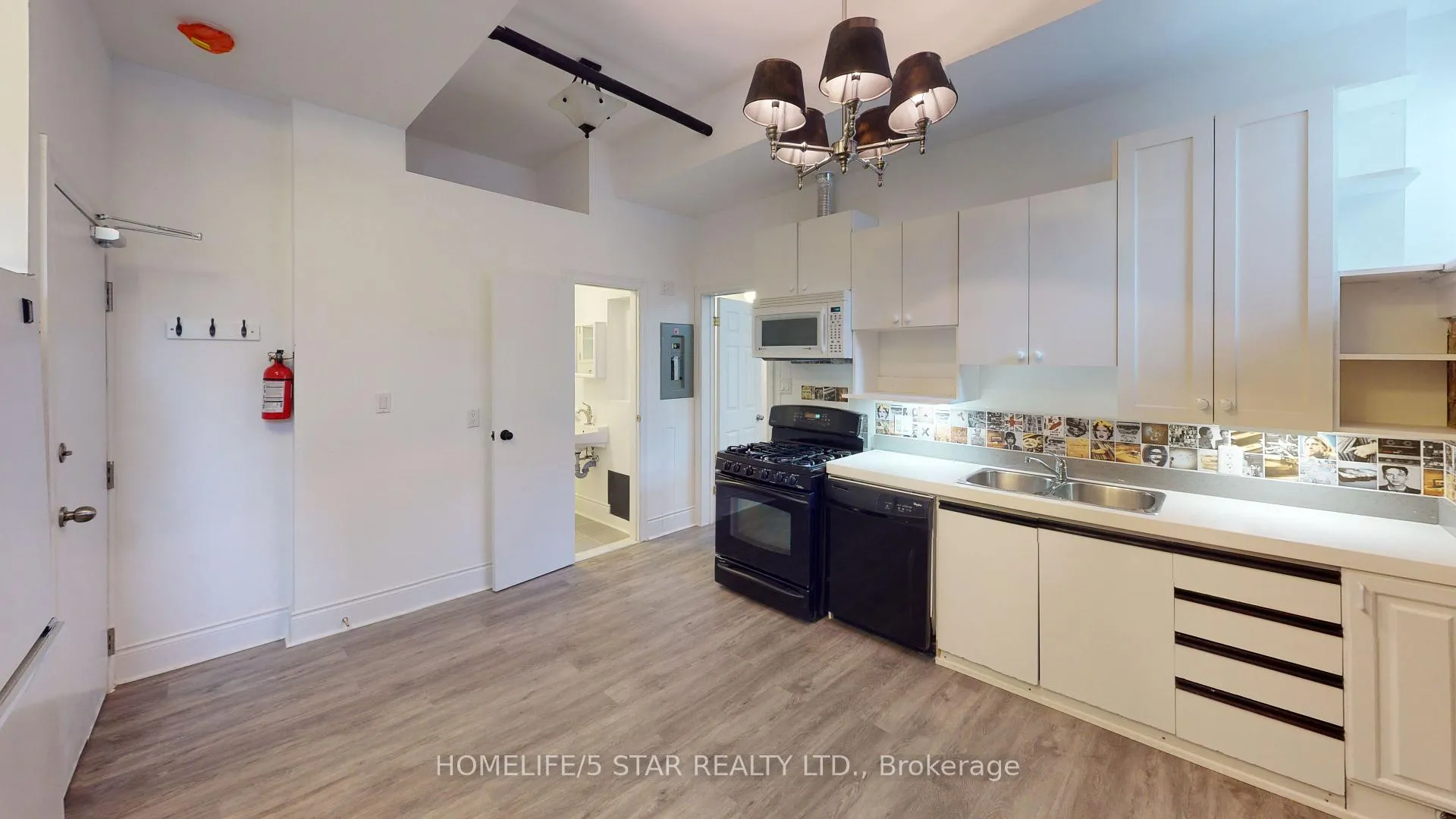 Photo 4 of Unit 202, 1152 Gerrard Street E, Toronto, South Riverdale — HOMEH