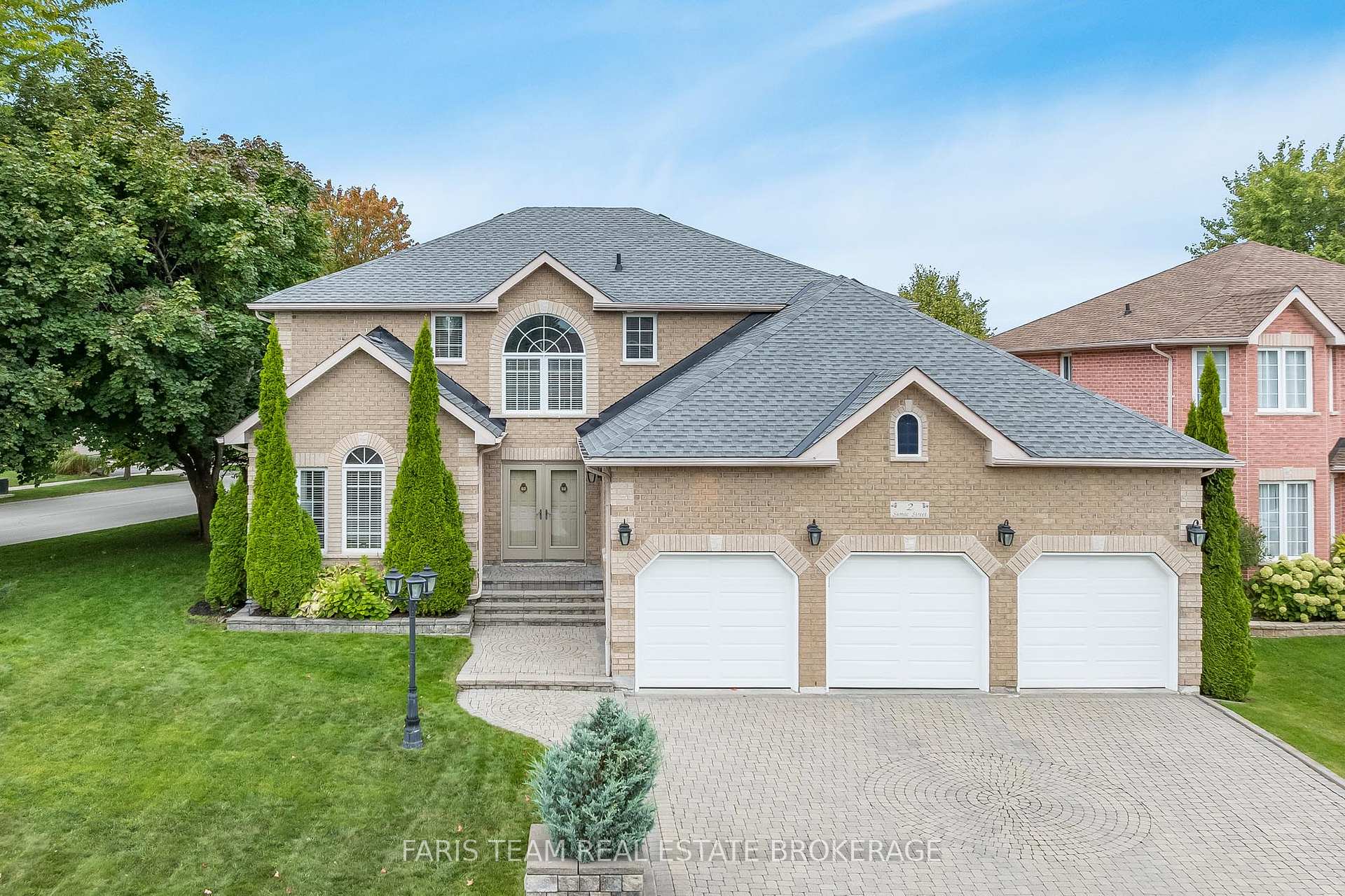 Photo 3 of 2 Sumac Street, Barrie, Bayshore — HOMEH