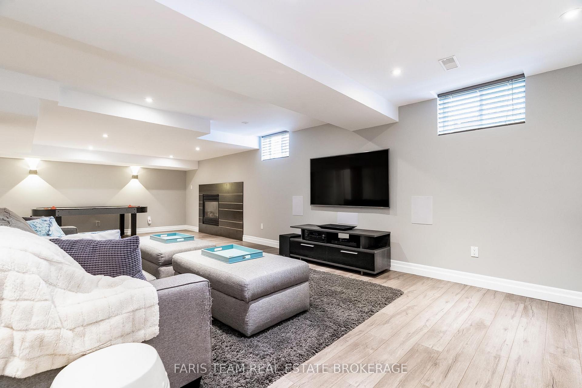 Photo 34 of 2 Sumac Street, Barrie, Bayshore — HOMEH