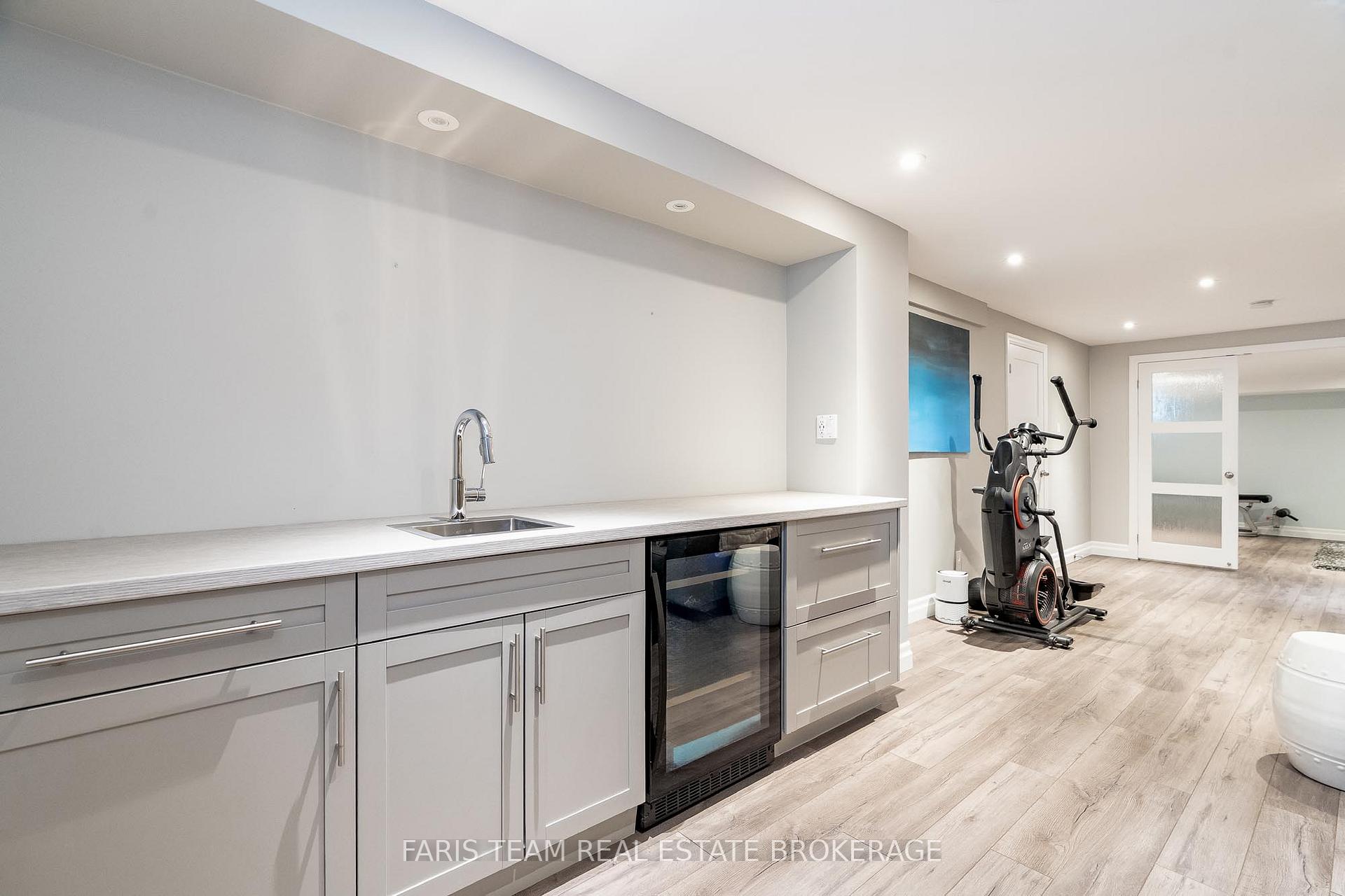 Photo 38 of 2 Sumac Street, Barrie, Bayshore — HOMEH