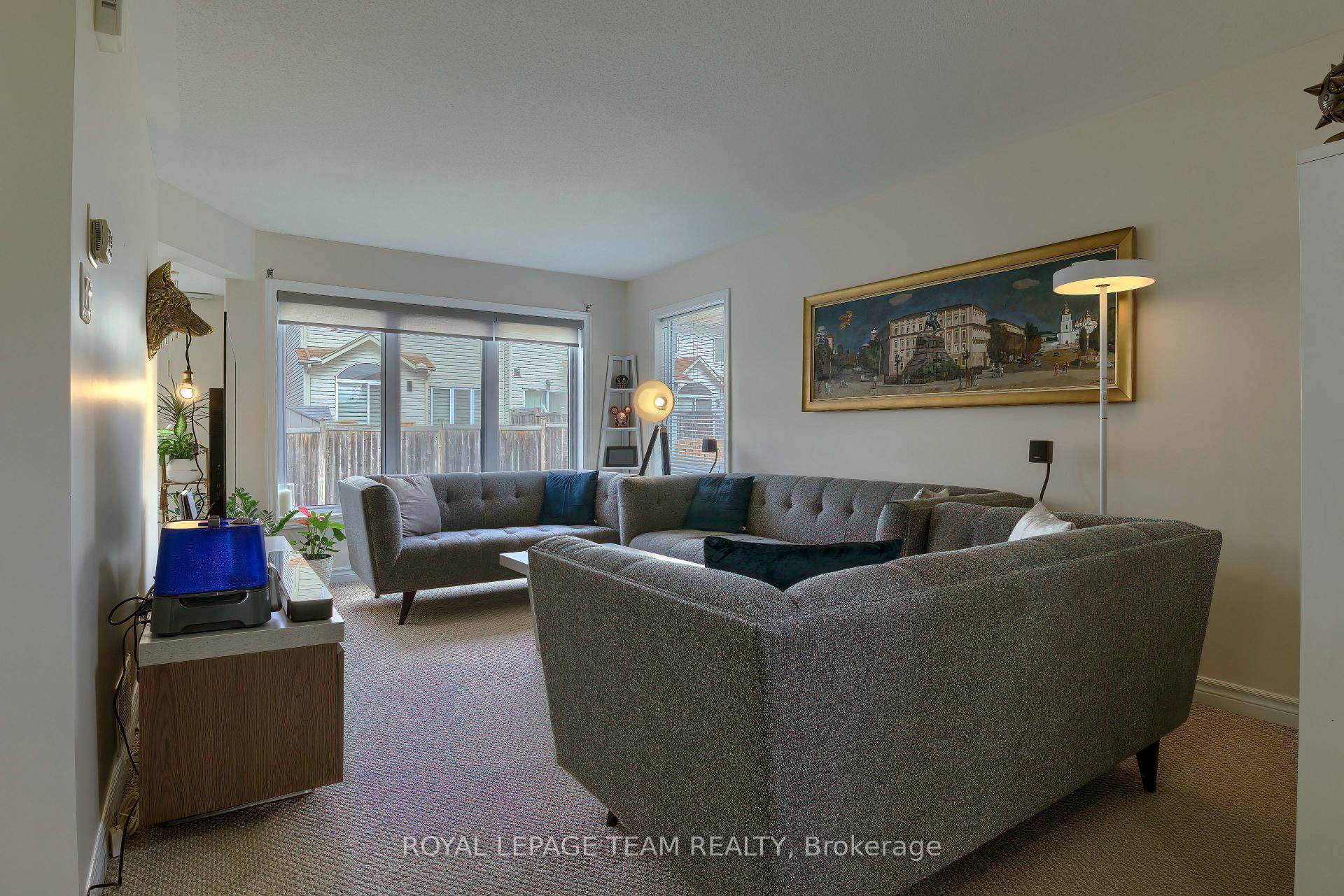 Photo 5 of 281 Serena Way, Ottawa, Barrhaven - Strandherd — HOMEH