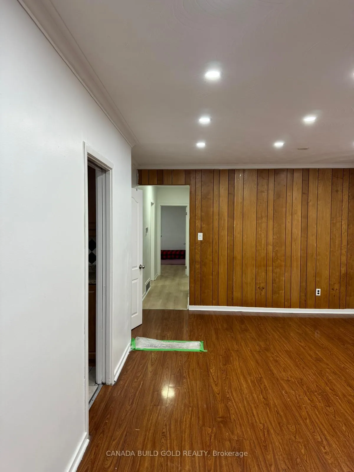 Photo 18 of 43 Aloma Crescent, Brampton, Avondale — HOMEH