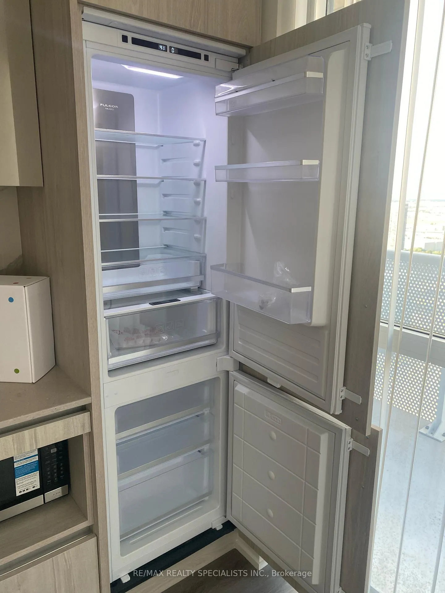 Photo 4 of Unit 5202, 225 Commerce Street, Vaughan, Vaughan Corporate Centre — HOMEH