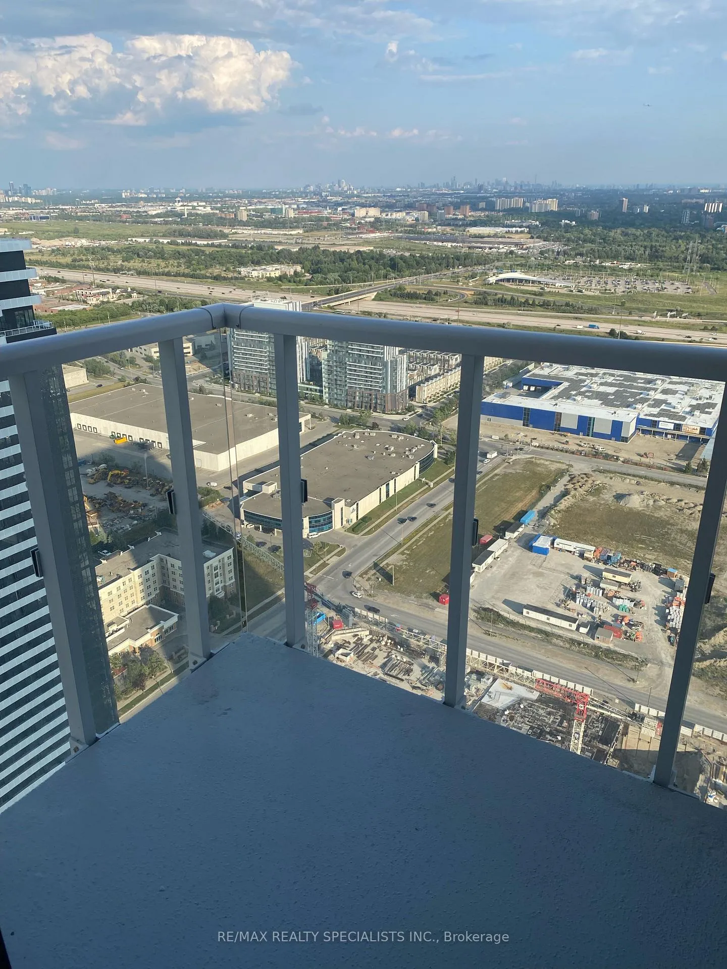 Photo 14 of Unit 5202, 225 Commerce Street, Vaughan, Vaughan Corporate Centre — HOMEH
