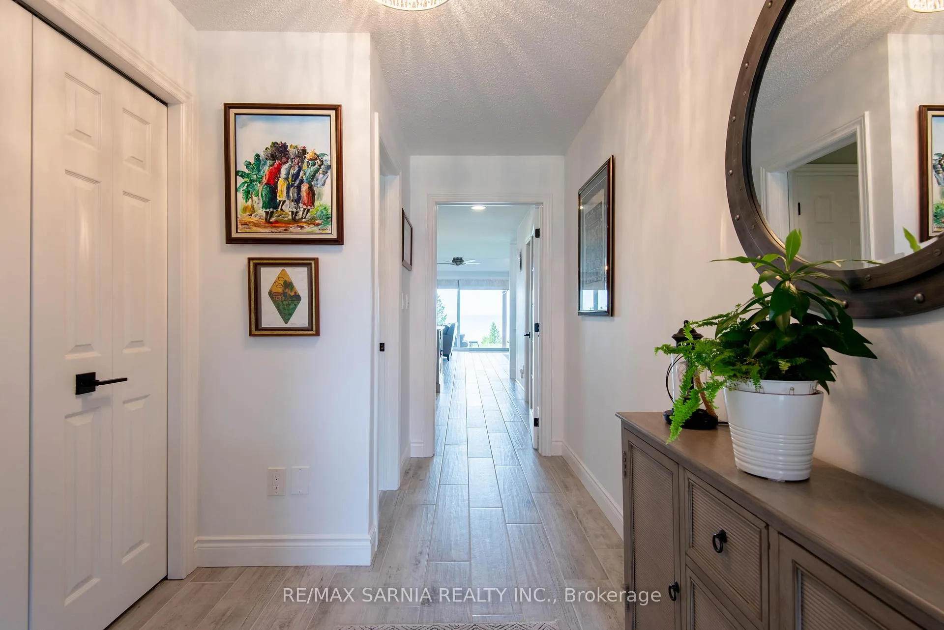 Photo 22 of 4062 Bluepoint Drive, Plympton-Wyoming, Plympton Wyoming — HOMEH