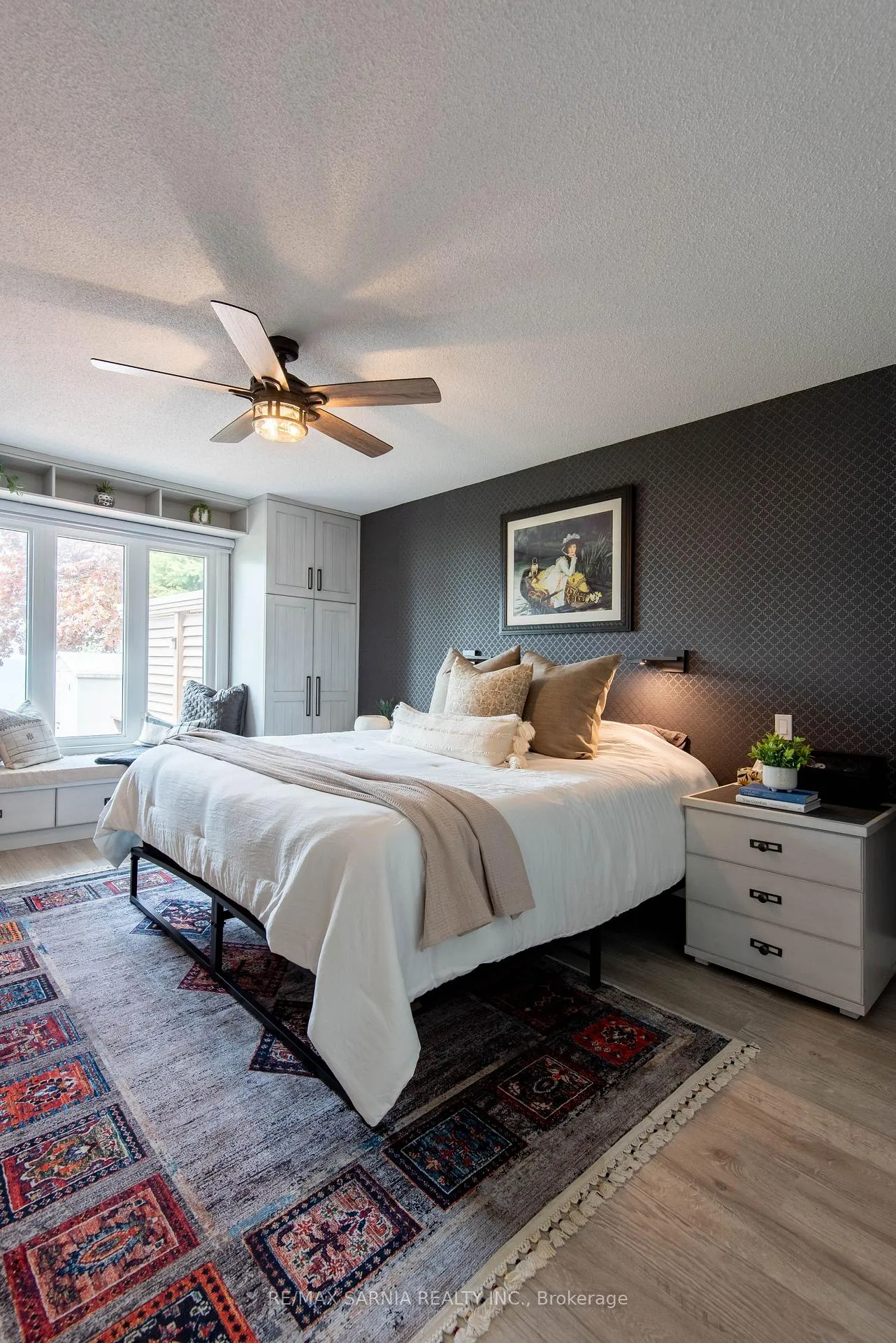 Photo 25 of 4062 Bluepoint Drive, Plympton-Wyoming, Plympton Wyoming — HOMEH