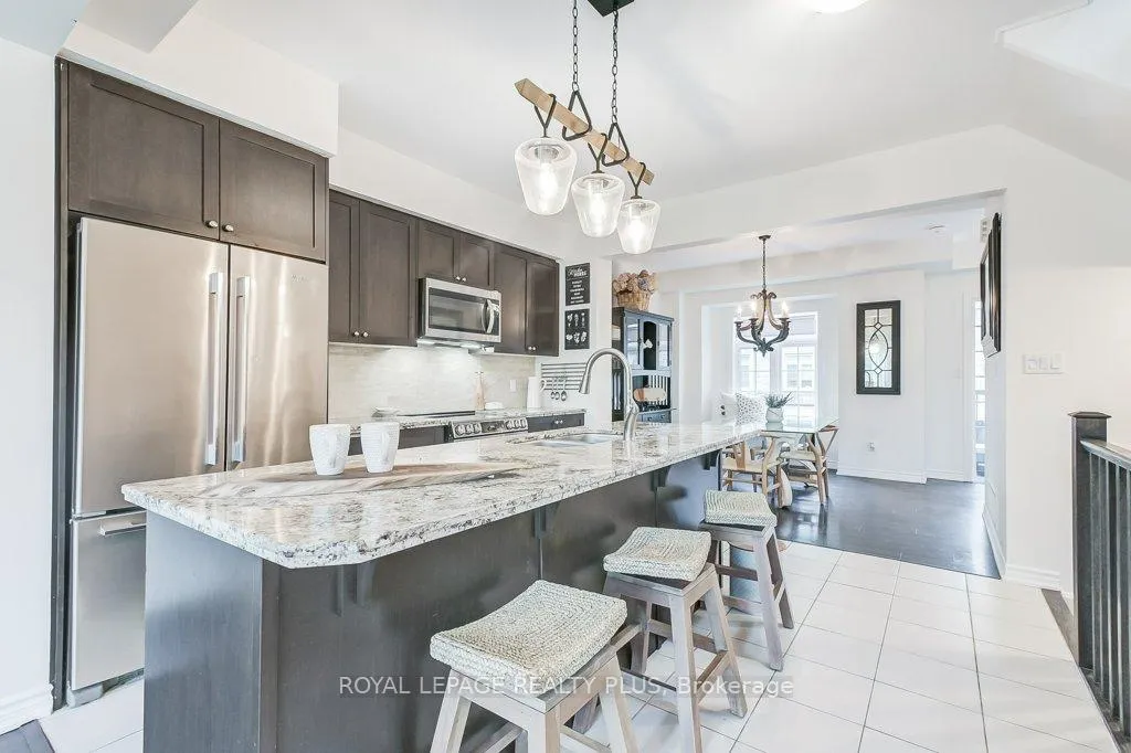 Photo 18 of 64 Borers Creek Circle, Hamilton, Waterdown — HOMEH