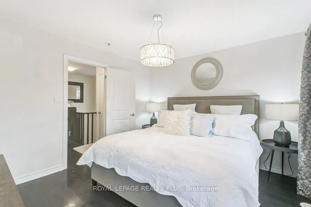Photo 31 of 64 Borers Creek Circle, Hamilton, Waterdown — HOMEH
