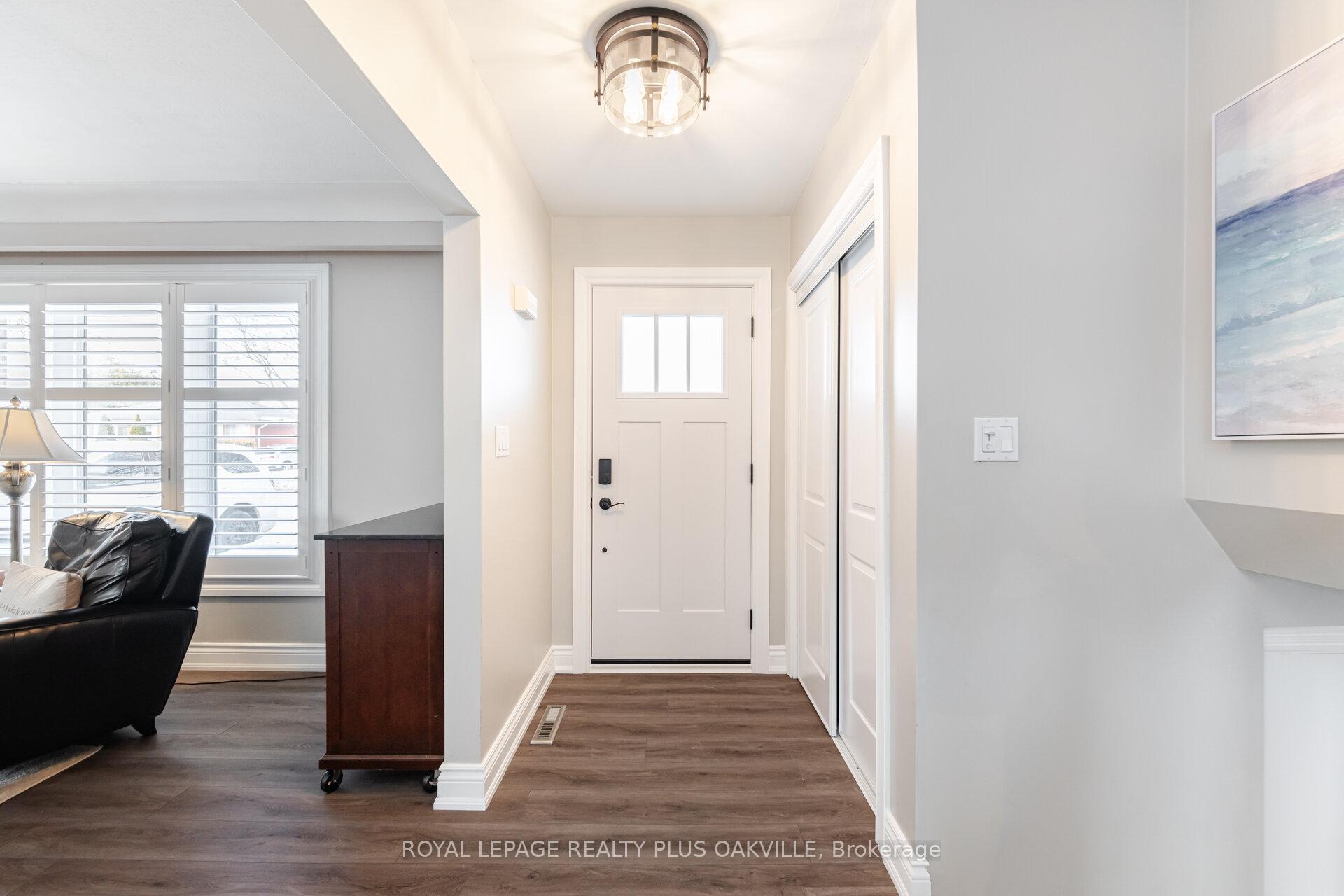 Photo 4 of 5398 Spruce Avenue, Burlington, Appleby — HOMEH