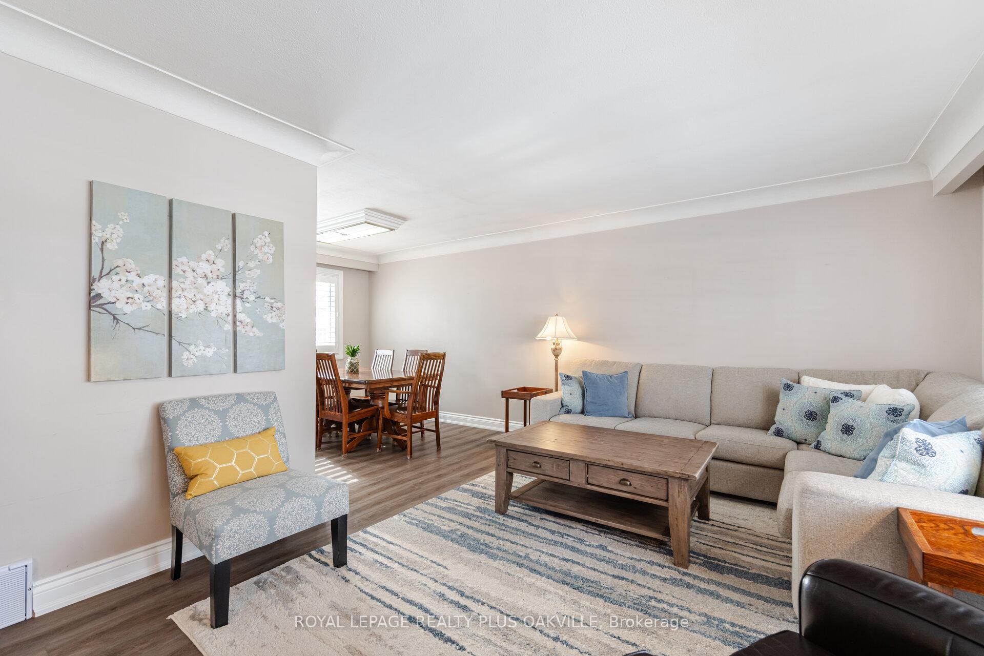 Photo 9 of 5398 Spruce Avenue, Burlington, Appleby — HOMEH