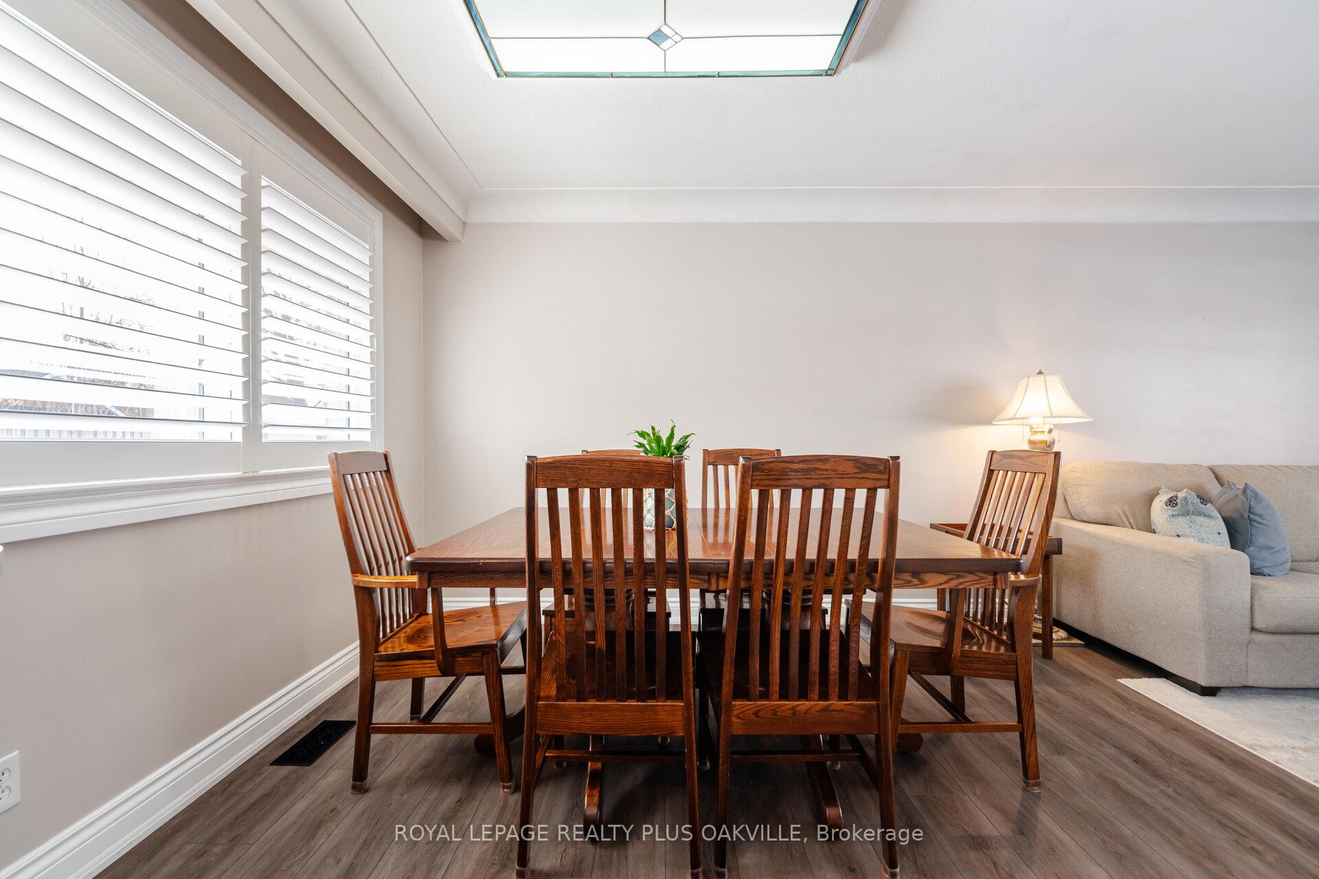 Photo 11 of 5398 Spruce Avenue, Burlington, Appleby — HOMEH