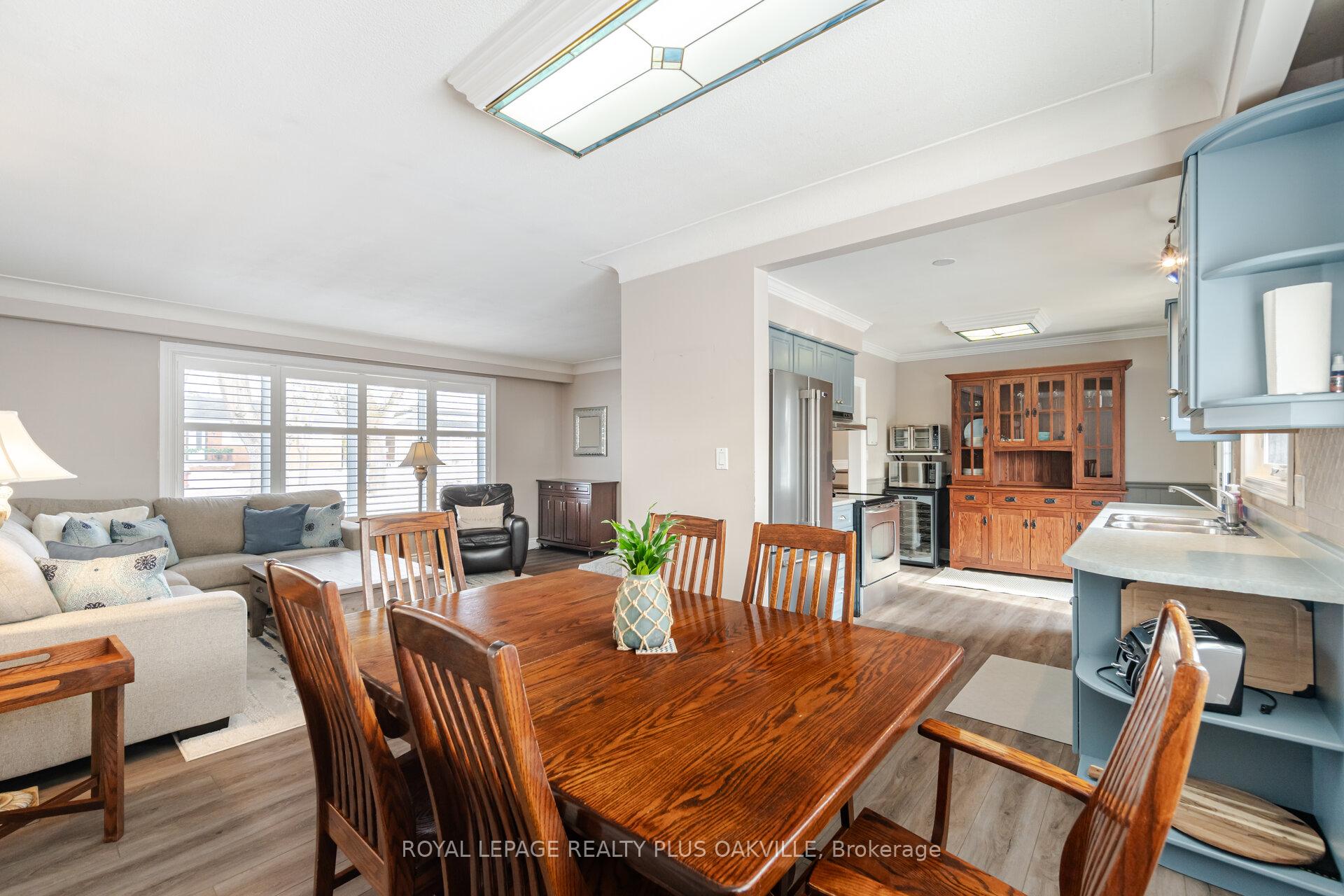 Photo 12 of 5398 Spruce Avenue, Burlington, Appleby — HOMEH