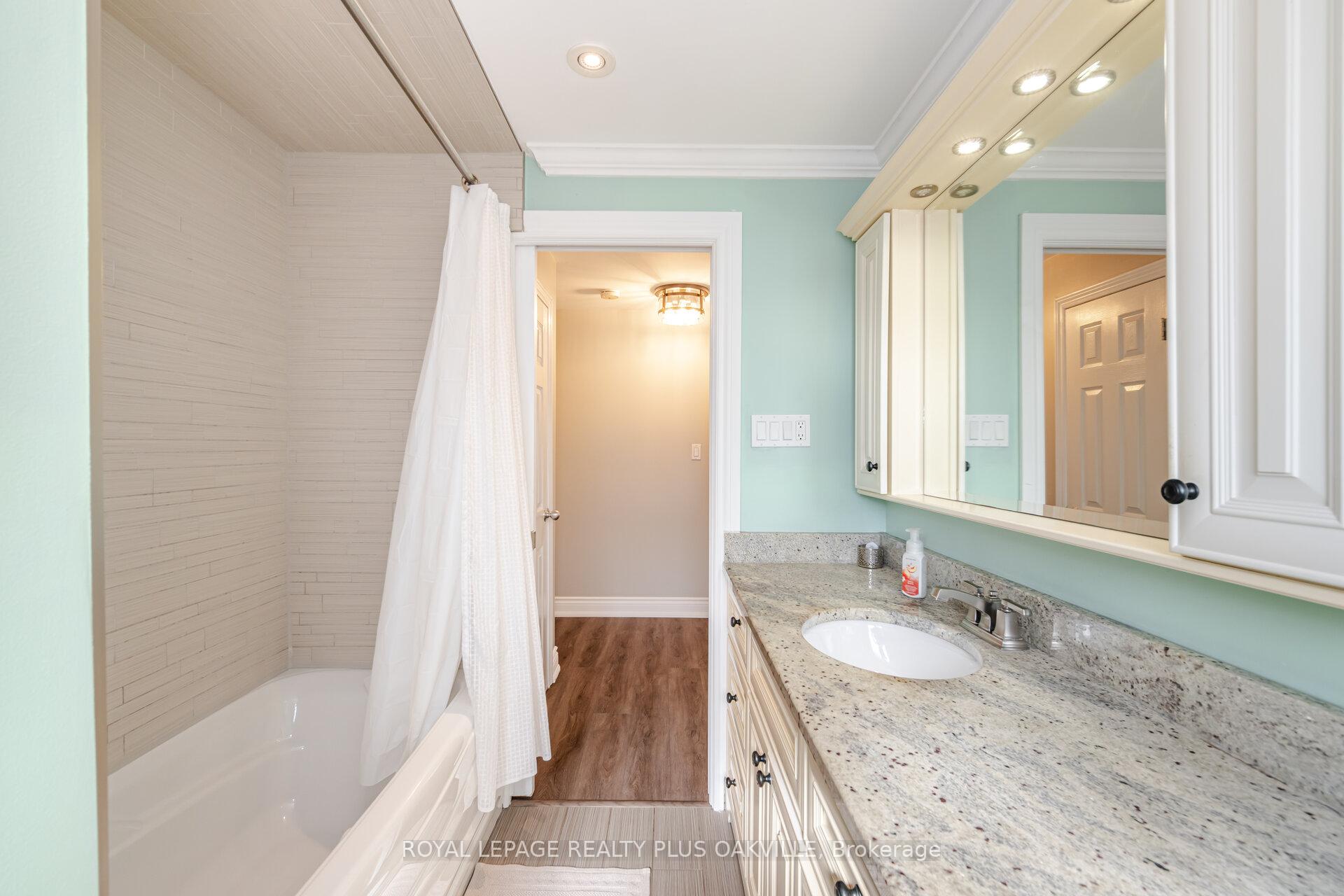 Photo 25 of 5398 Spruce Avenue, Burlington, Appleby — HOMEH