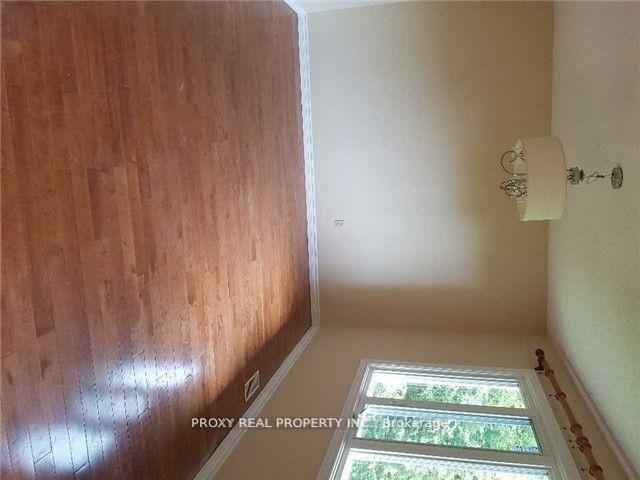 Photo 5 of 331 Winnifred Drive, Georgina, Keswick South — HOMEH